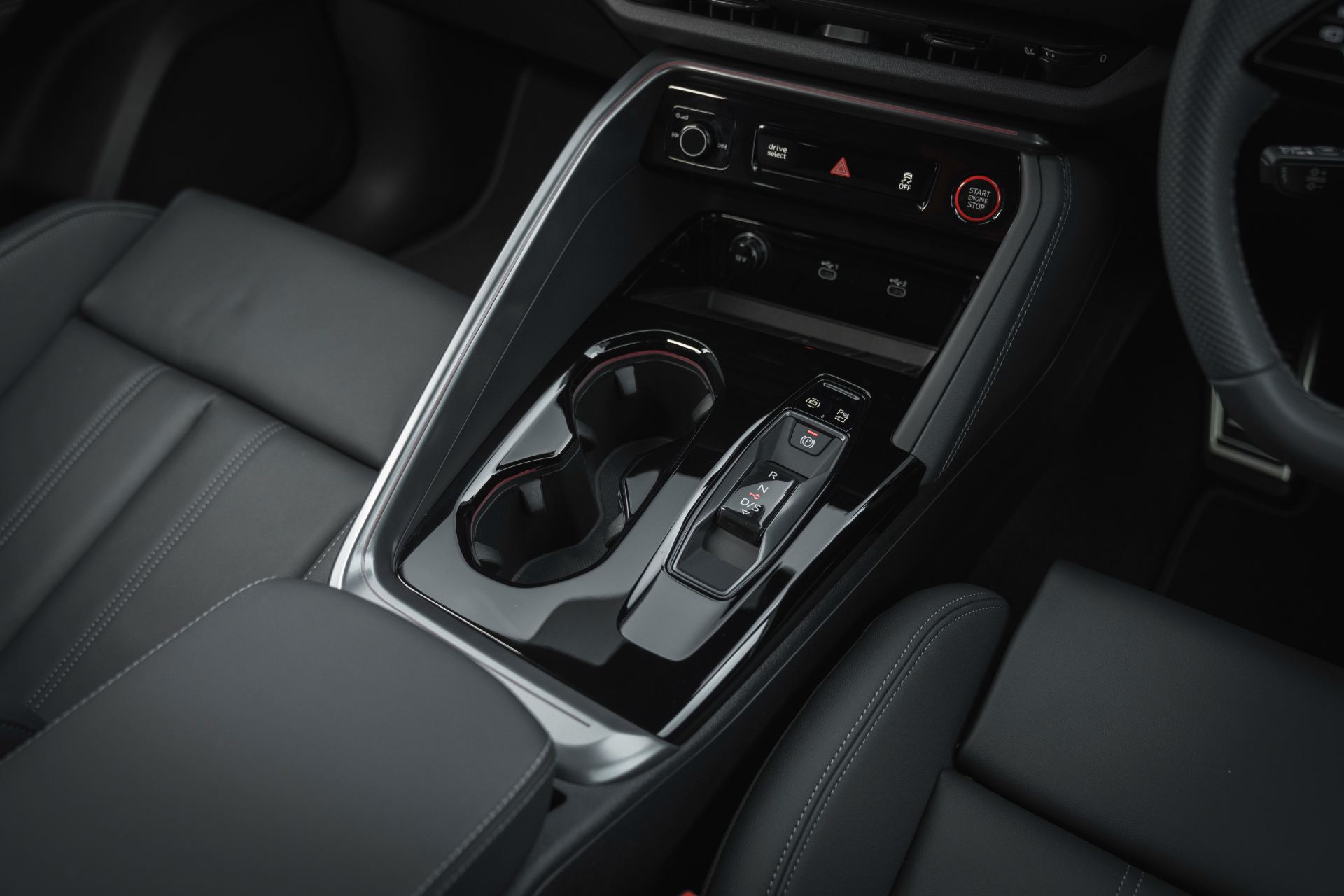 2026 audi q5 sportback e hybrid interior center console