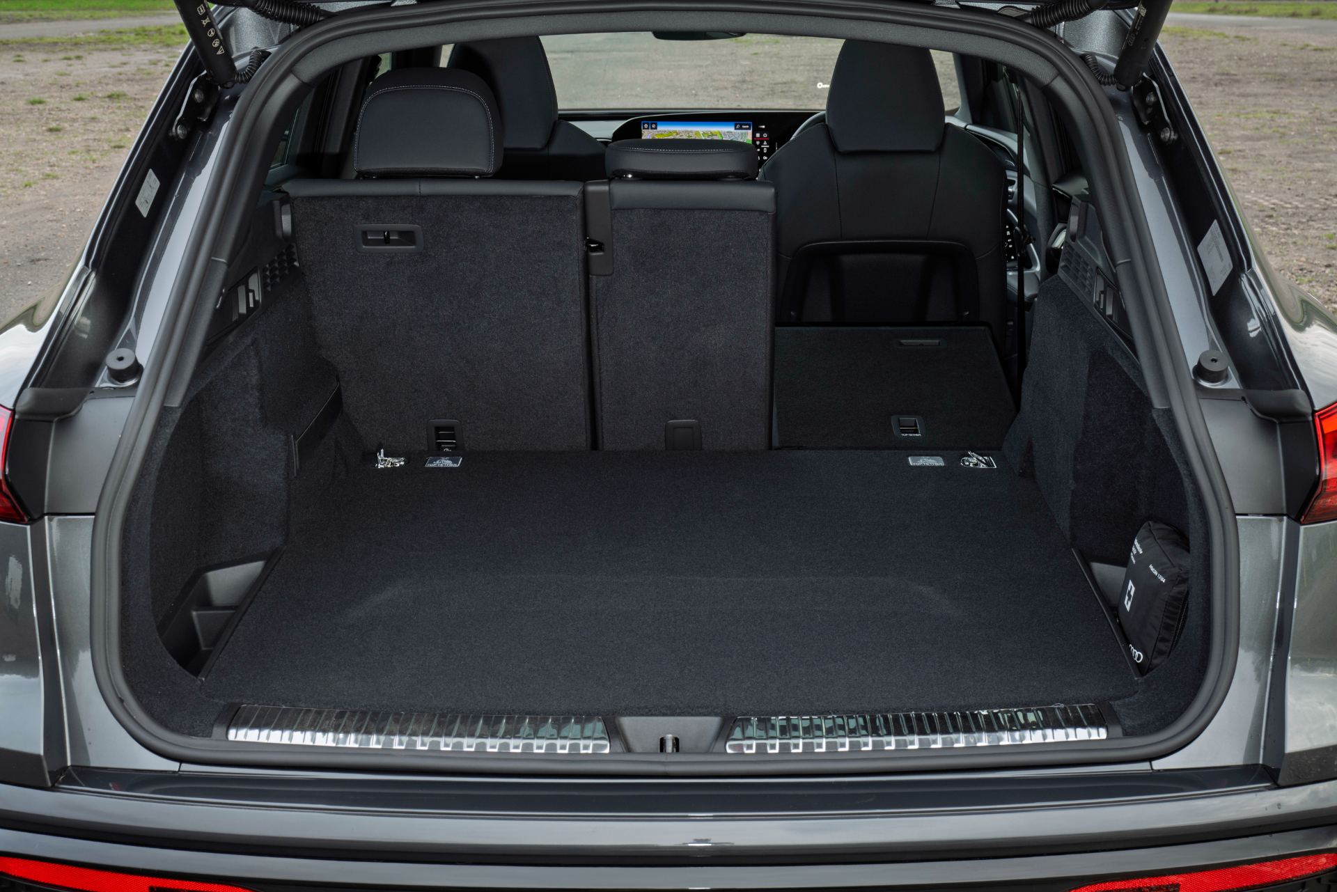 2026 audi q5 suv e hybrid cargo space seats partly folded