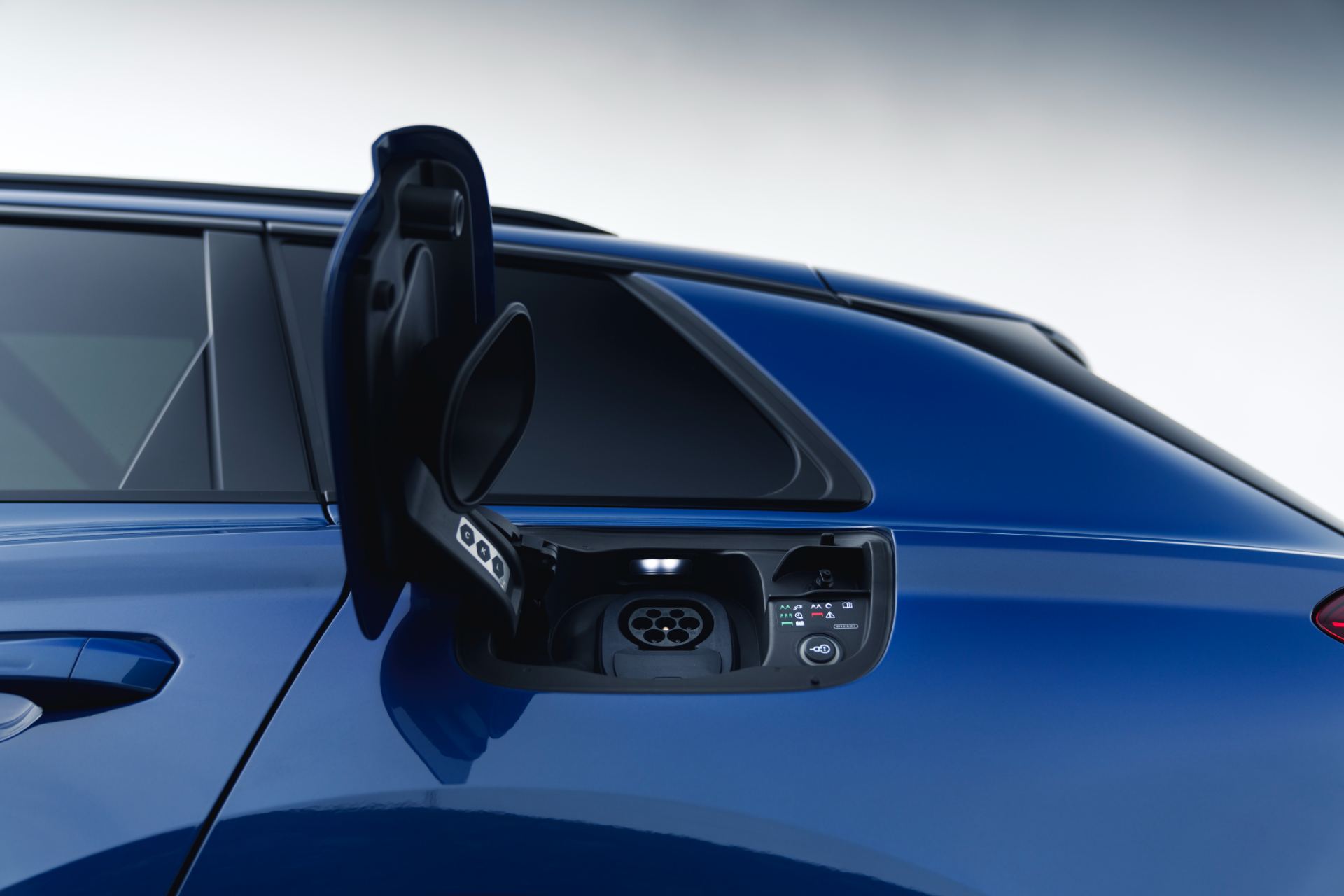 2026 audi q6 e tron charging port