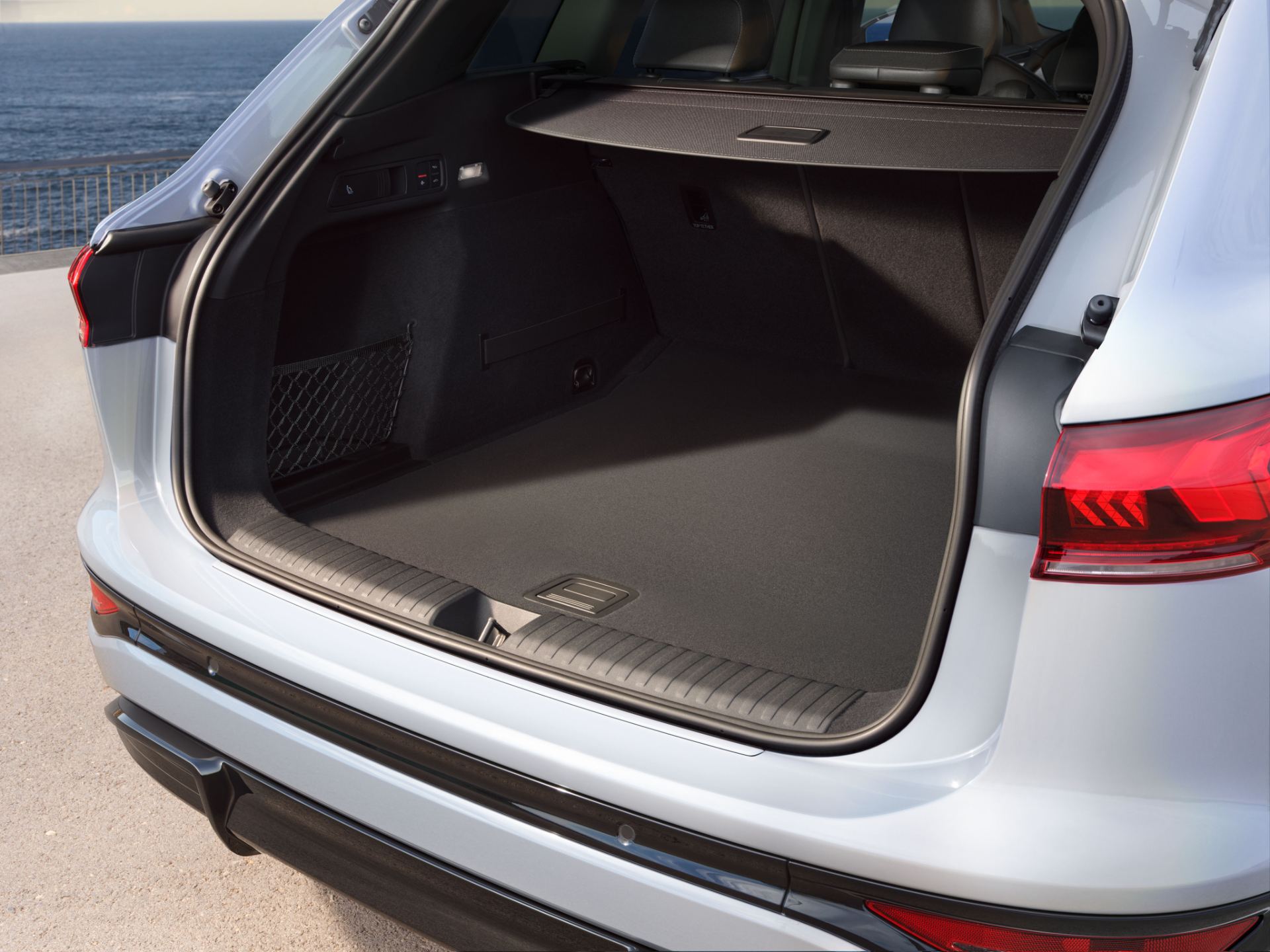 2027 audi q6 e tron cargo space