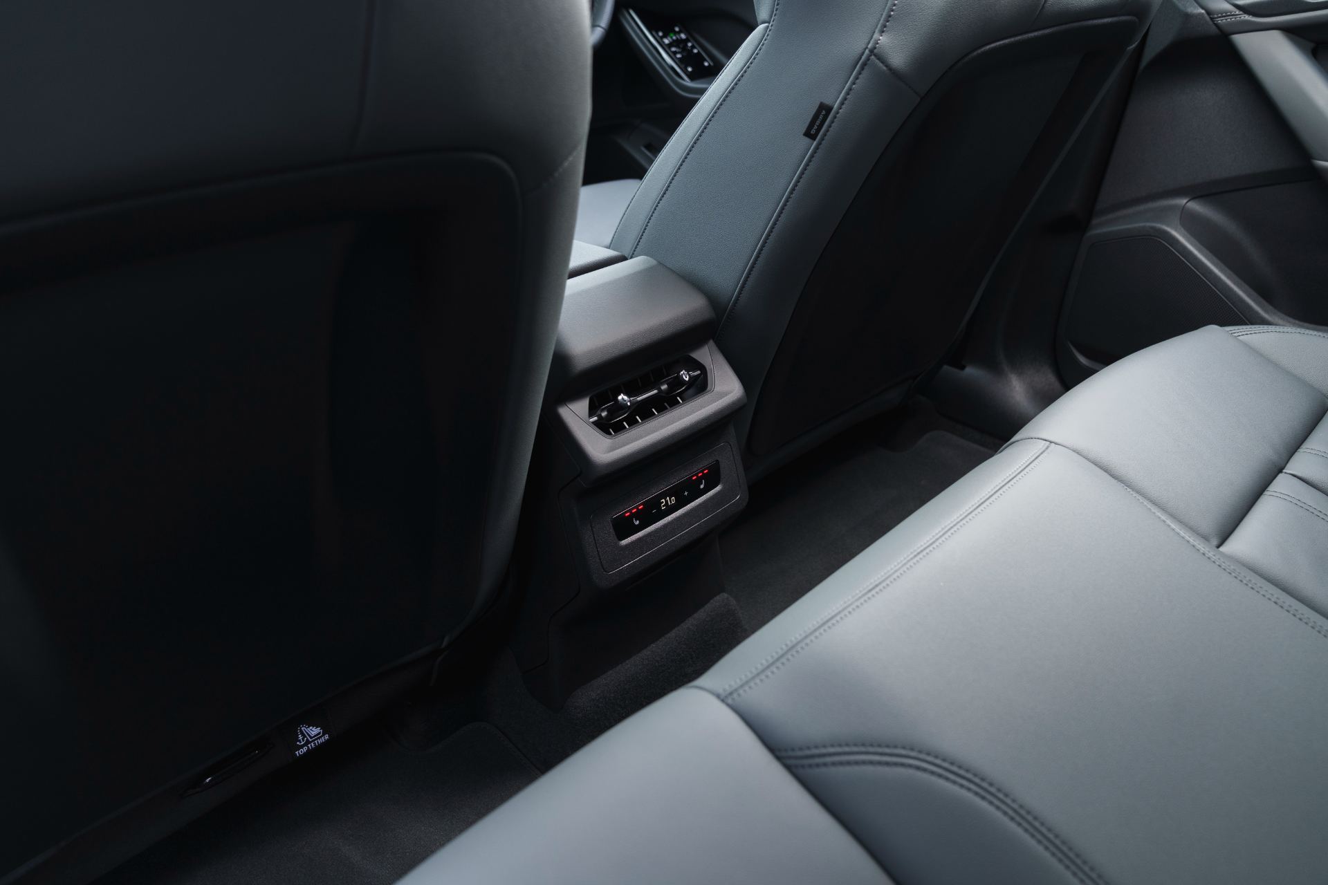 2026 audi q6 sportback e tron interior rear climate vents