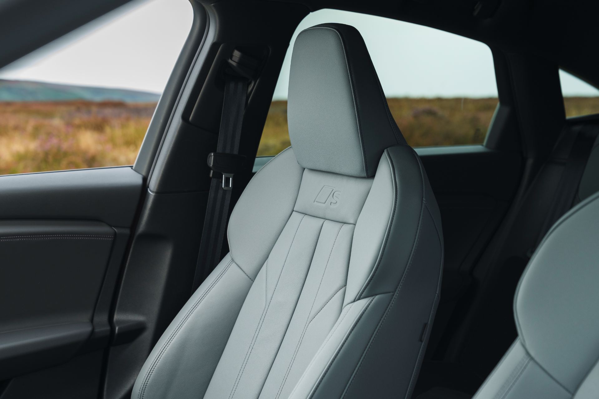 2026 audi q6 sportback e tron interior sport seat