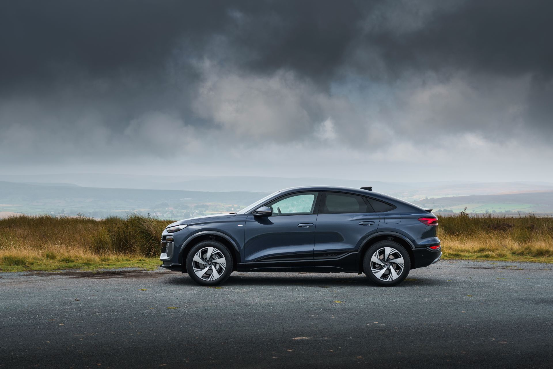 2026 audi q6 sportback e tron side profile grey
