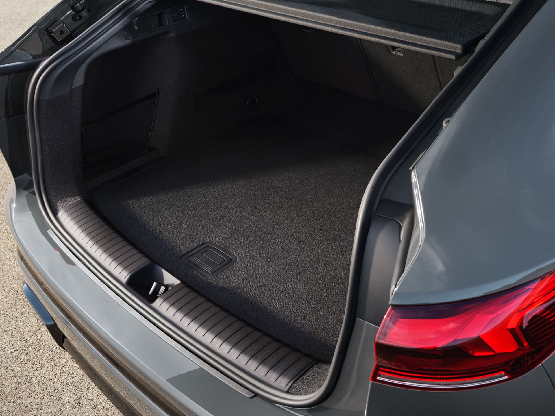 2027 audi q6 sportback e tron cargo space
