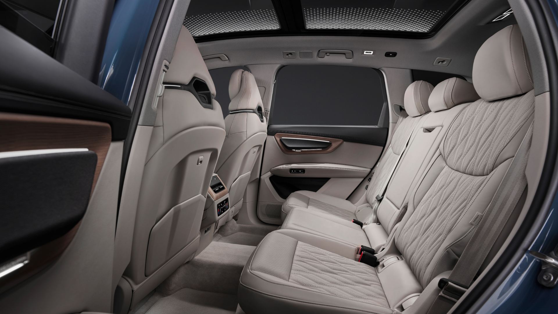2027 audi q7 interior rear seats light leather