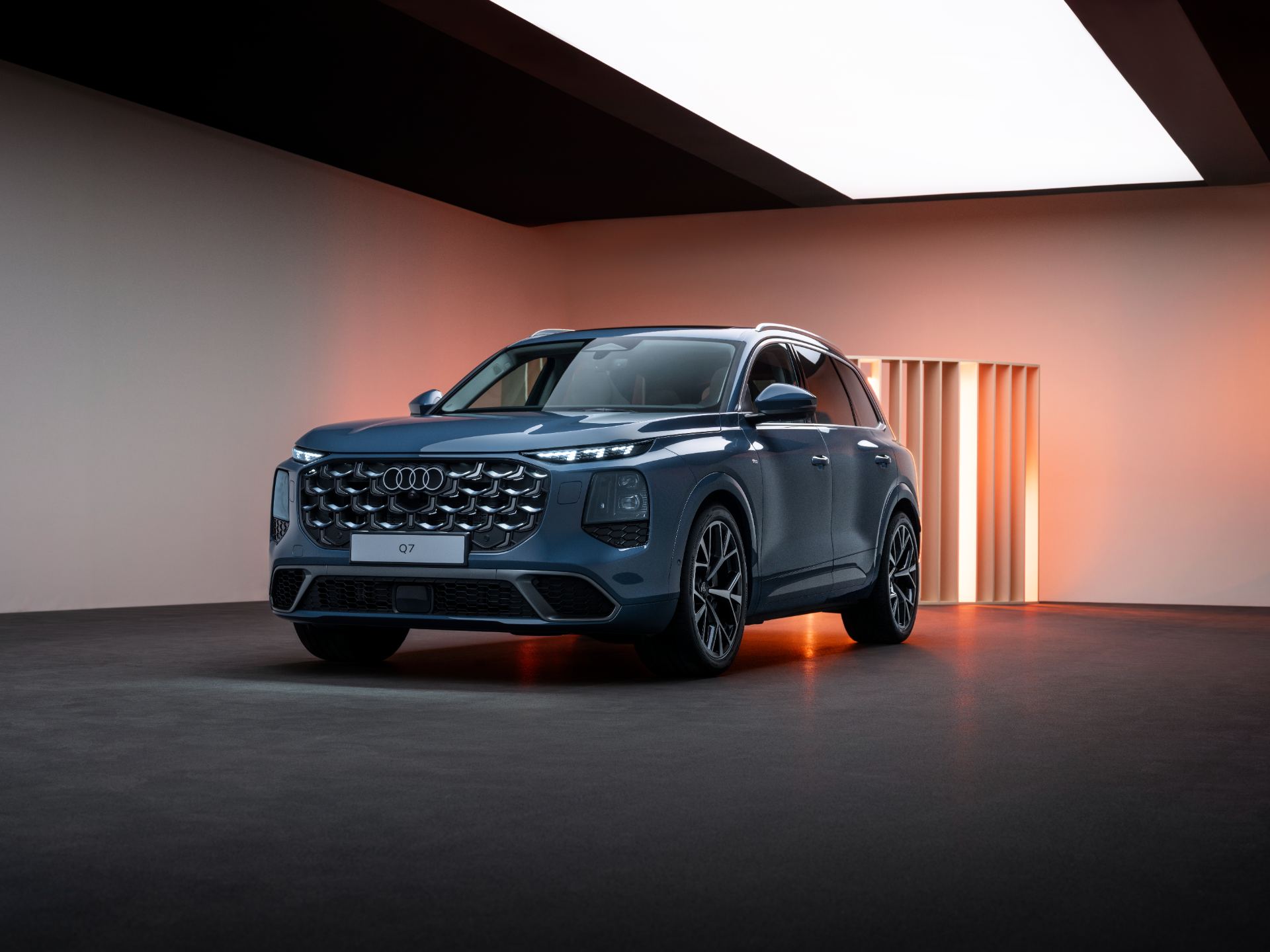 2027 audi q7 front three quarter studio blue