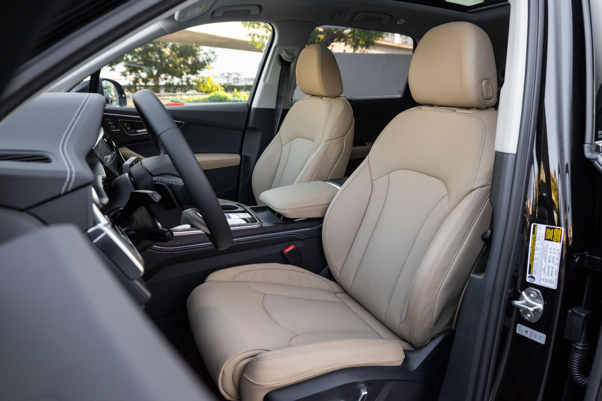 2026 audi q7 interior front seats tan leather