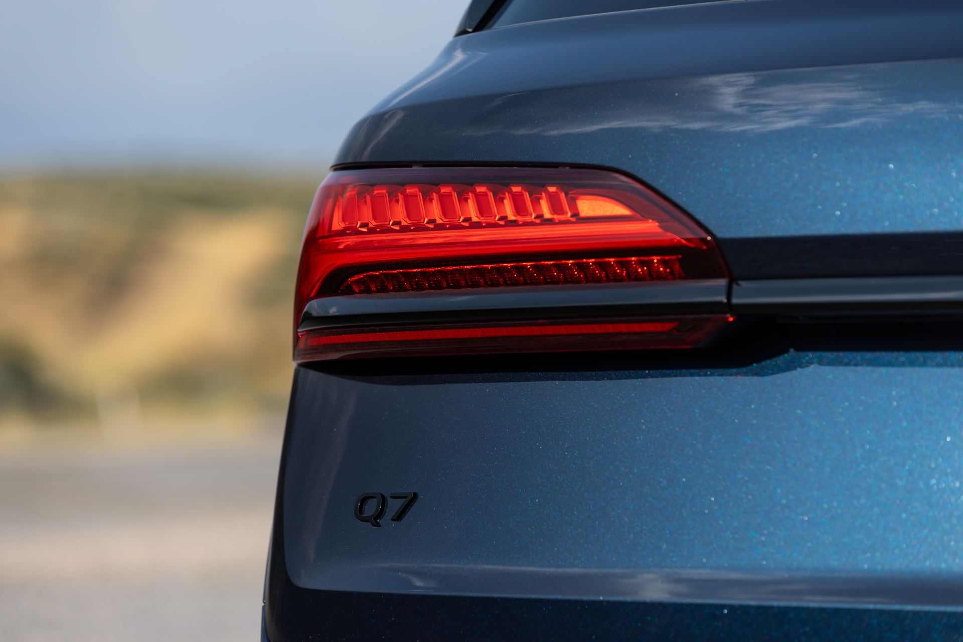 2026 audi q7 taillight q7 badge blue