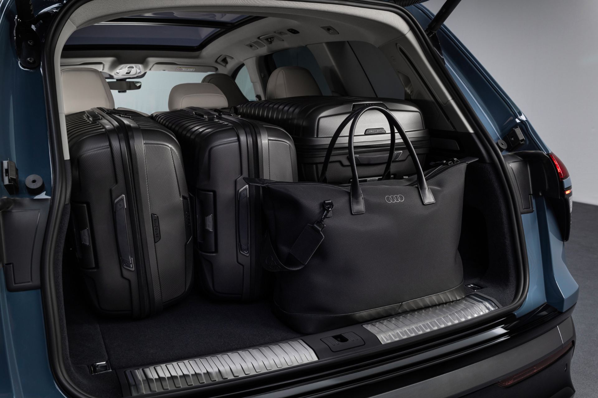 2026 audi q7 suv cargo space luggage