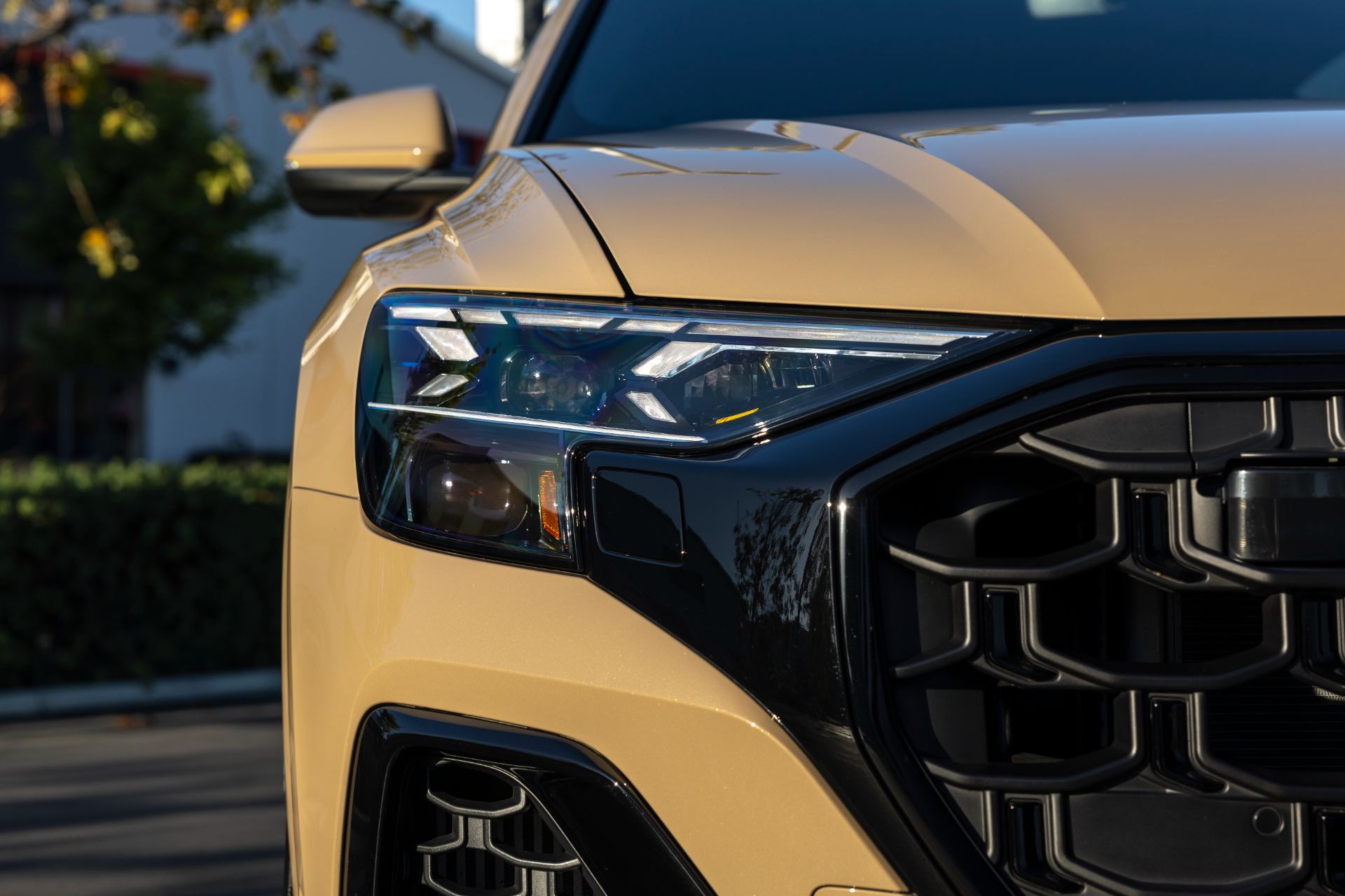 2027 audi q8 headlight beige