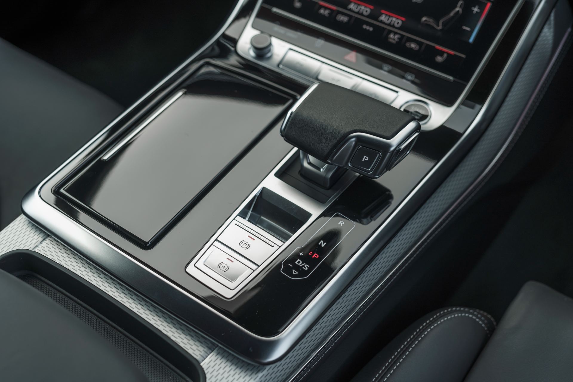 2026 audi q8 suv interior gear selector