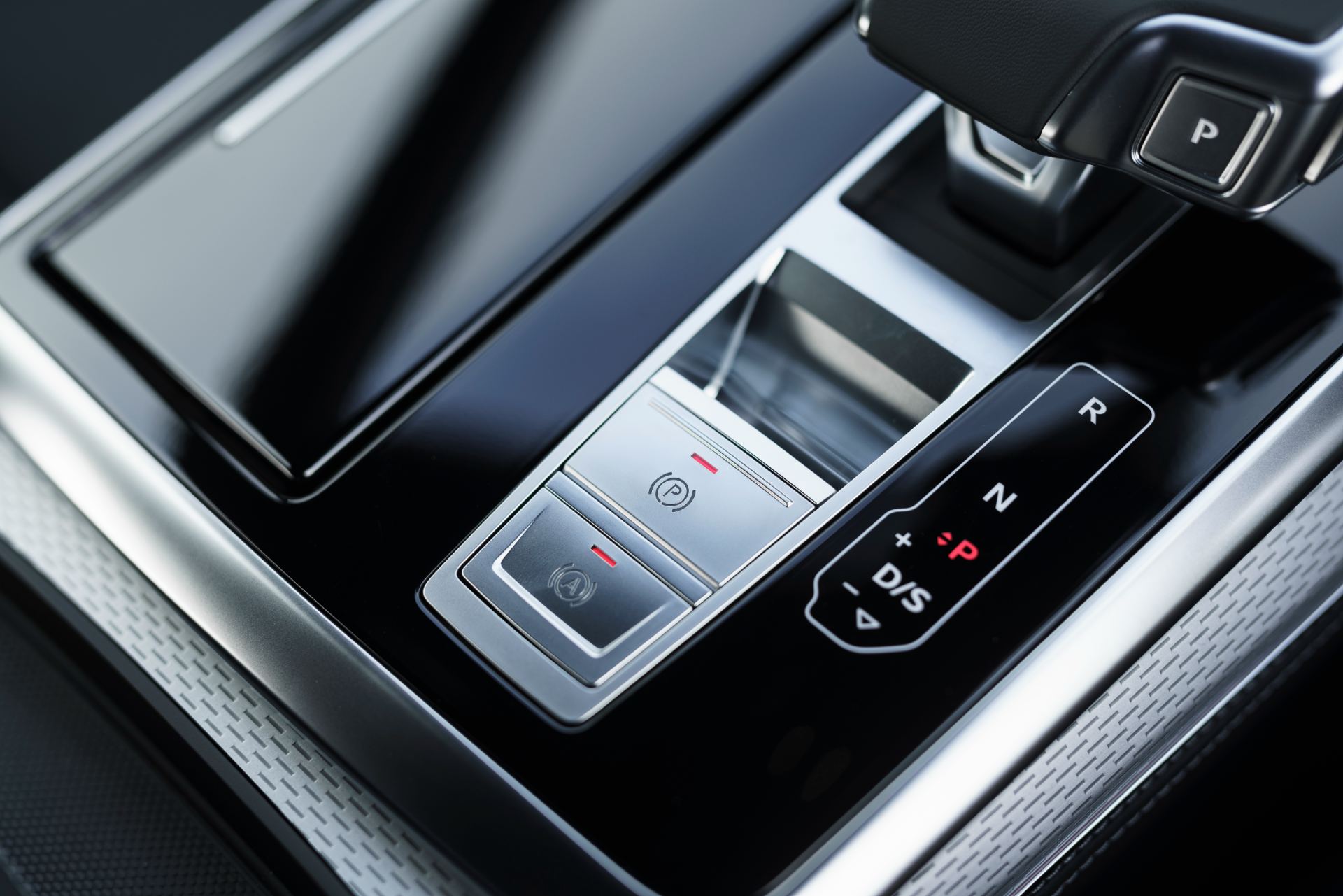 2026 audi q8 suv interior gear selector close up