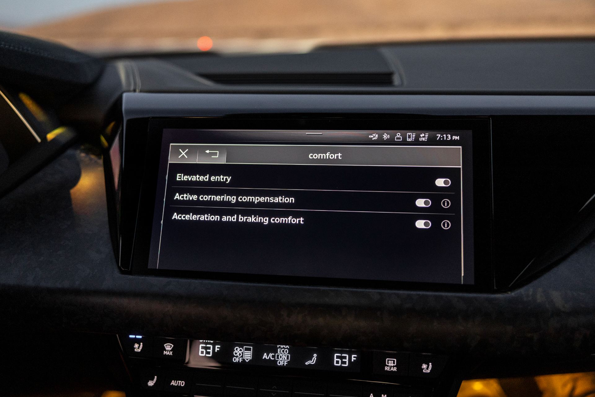 2026 audi rs e tron gt performance interior comfort settings screen
