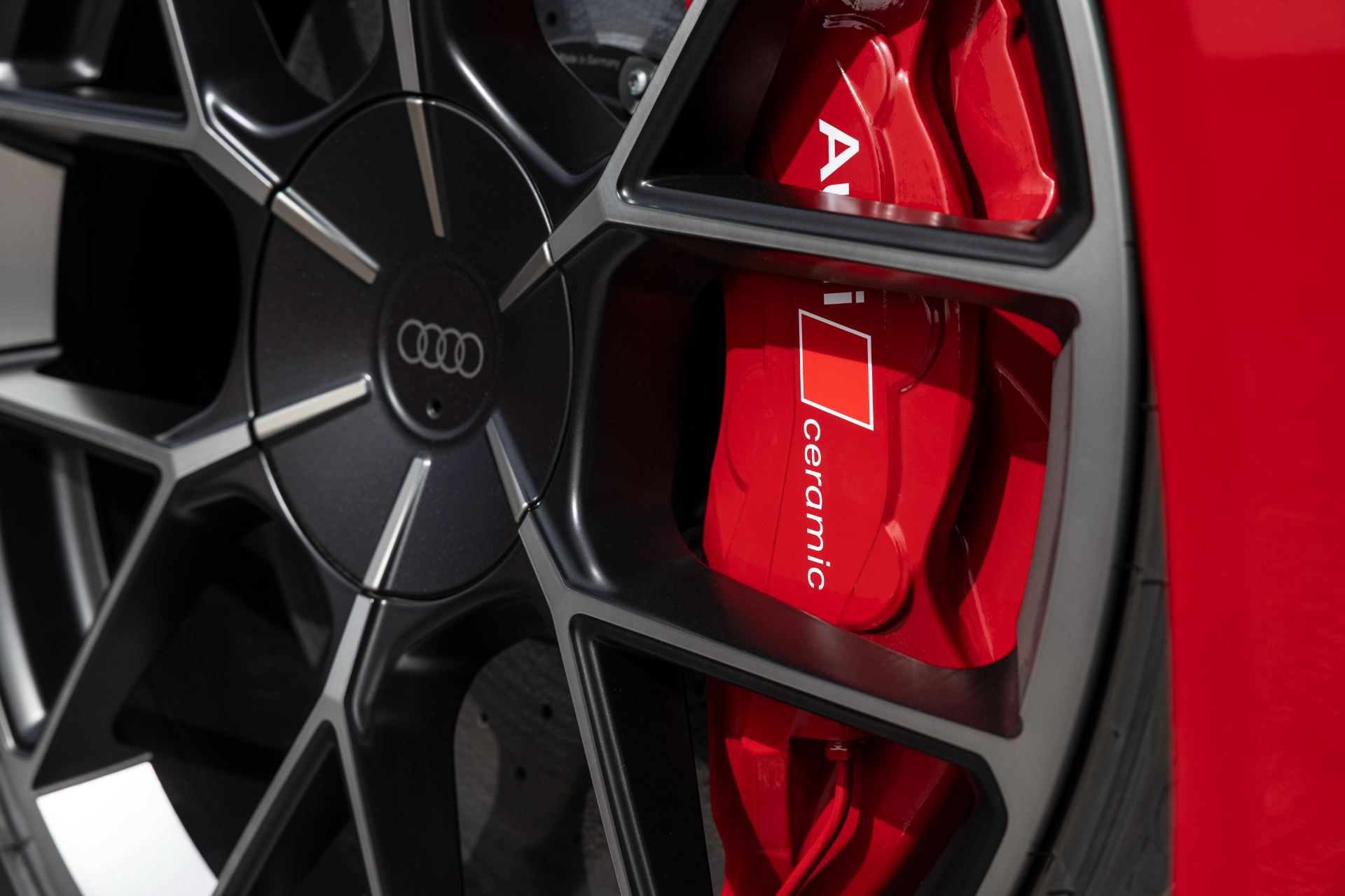 2026 audi rs e tron gt performance ceramic brake caliper red