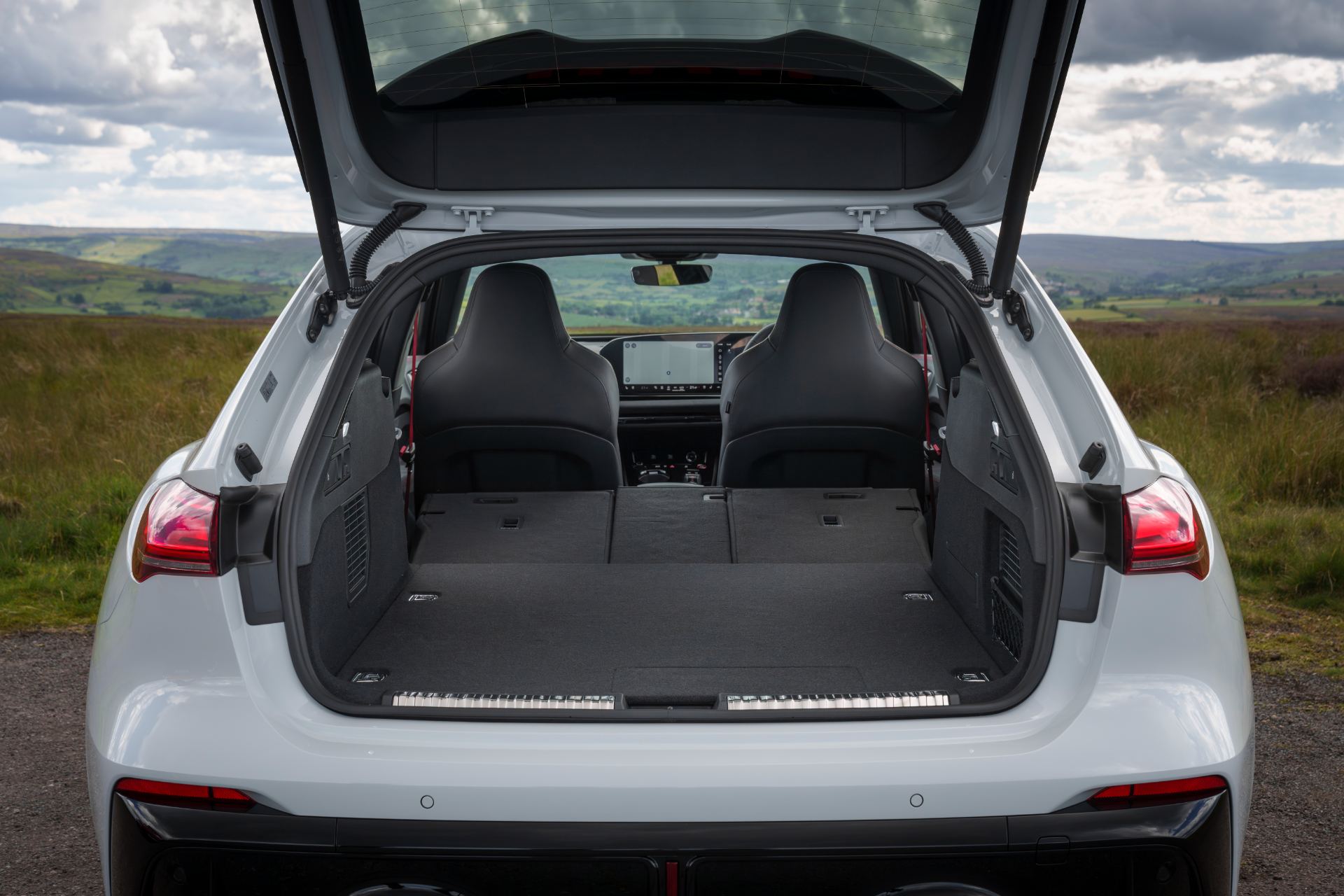 2026 audi rs 5 avant cargo space seats folded