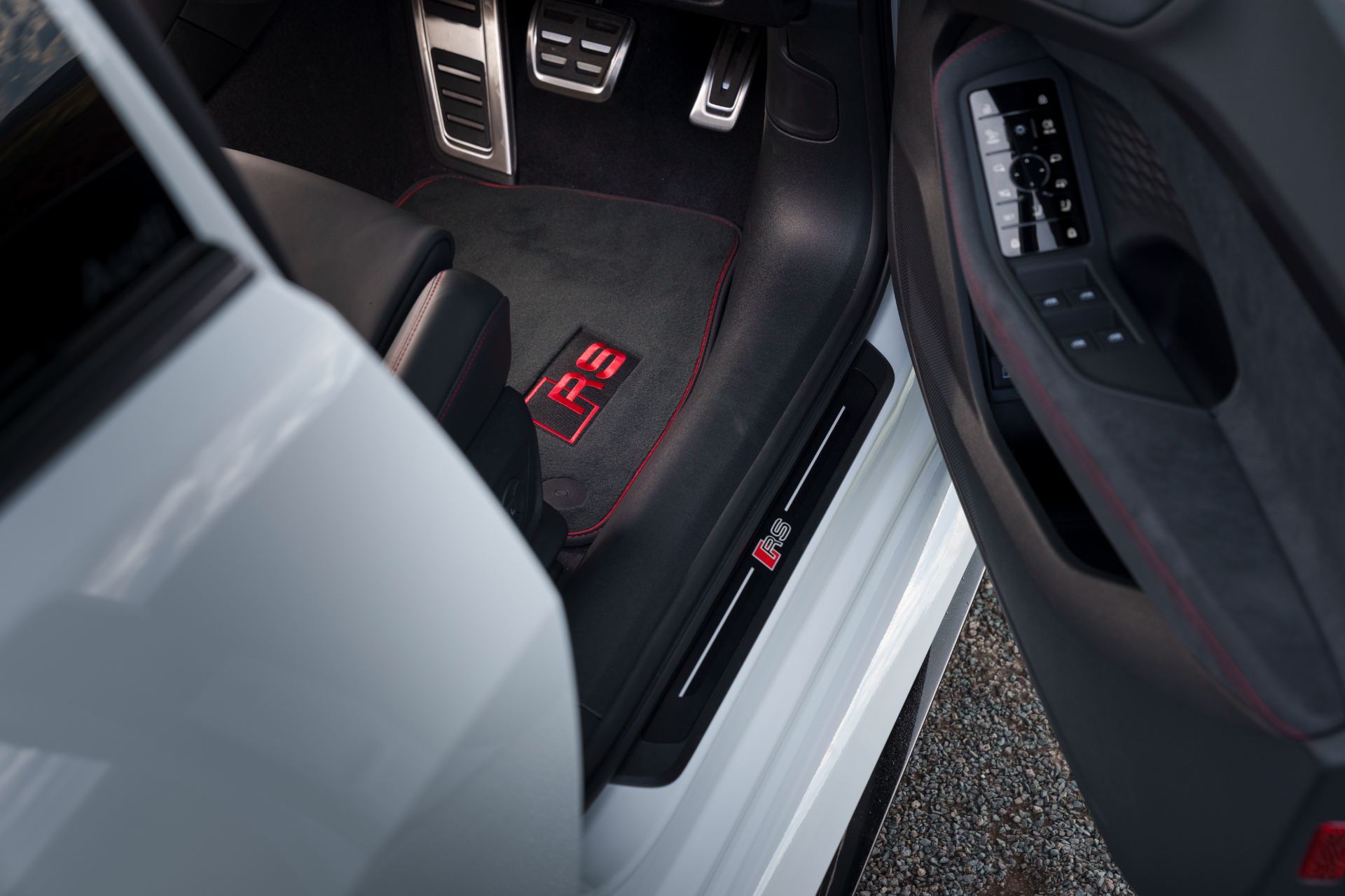 2026 audi rs 5 interior sill rs logo