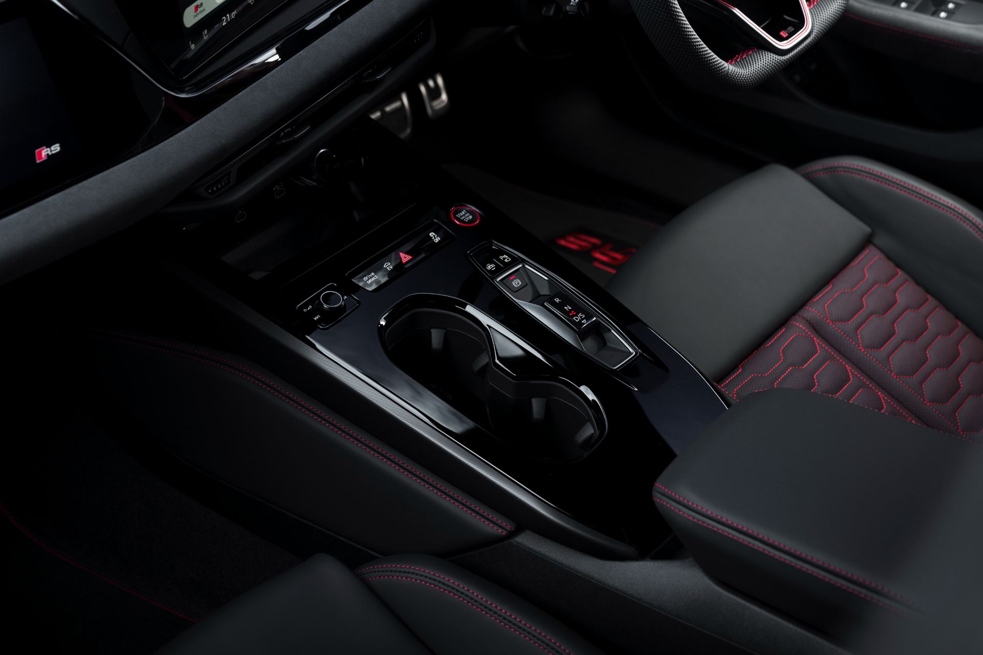 2026 audi rs 5 interior center console