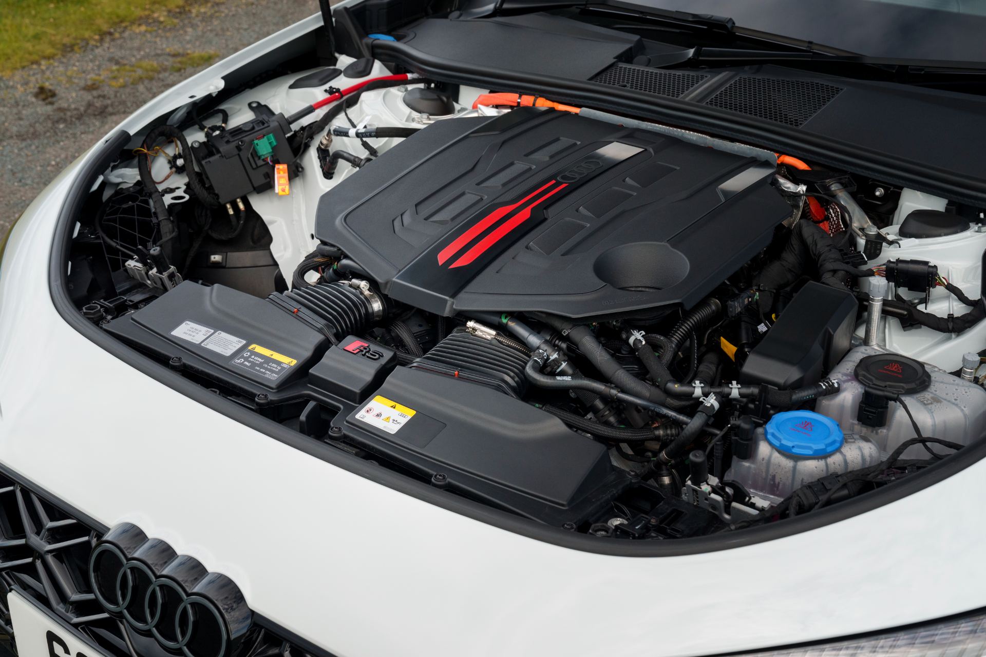 2026 audi rs 5 engine bay