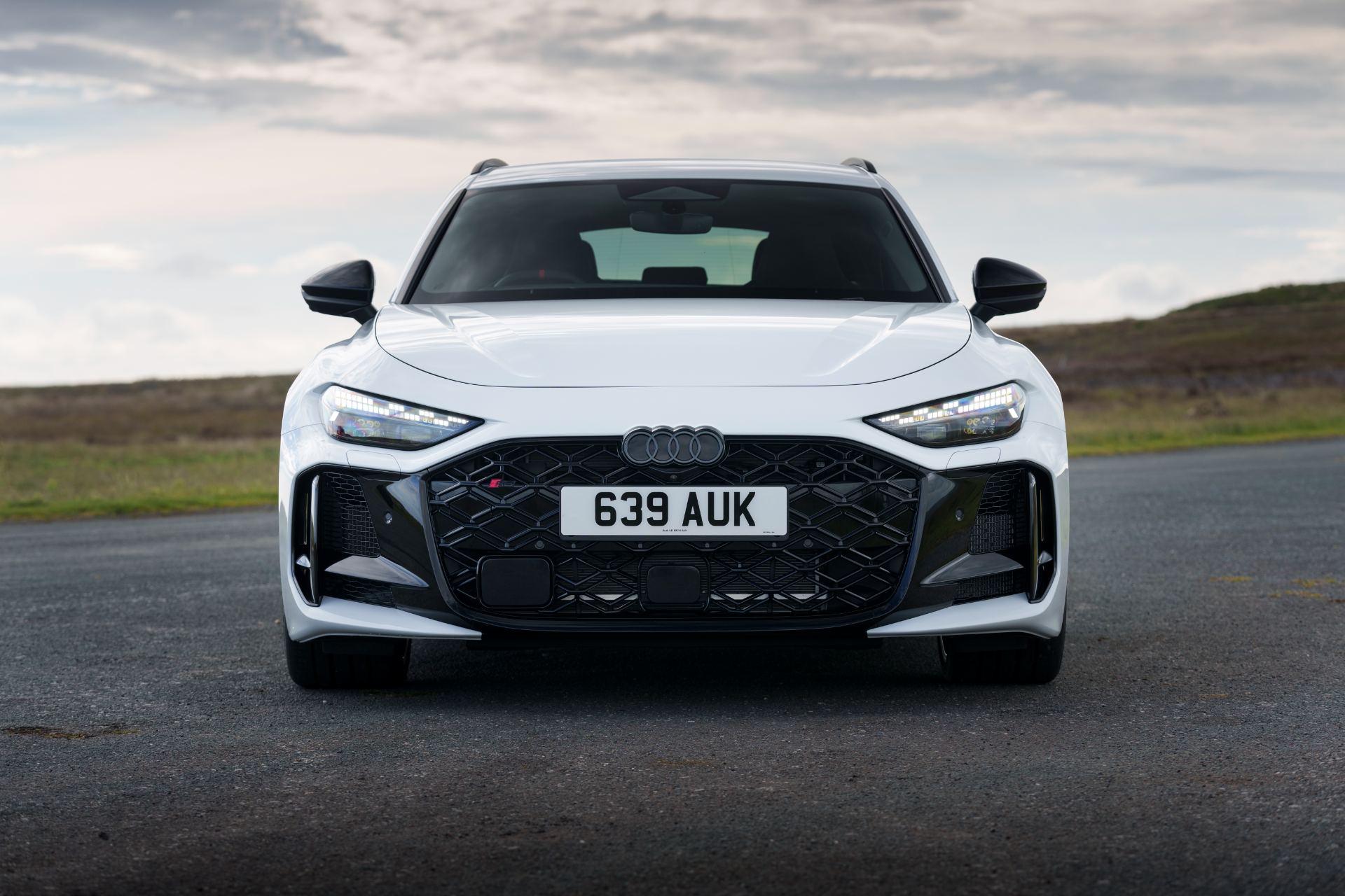 2026 audi rs 5 avant front moorland white