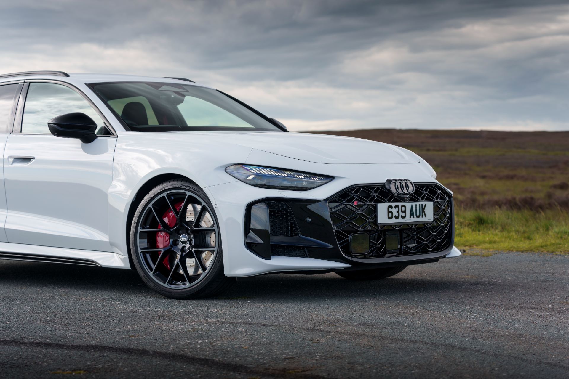 2026 audi rs 5 avant front three quarter close white