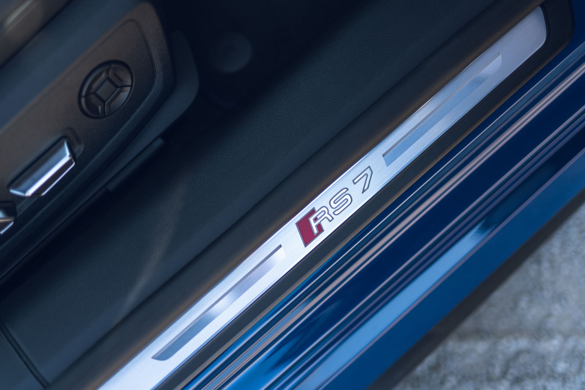 2025 audi rs 7 sportback performance rs 7 sill plate
