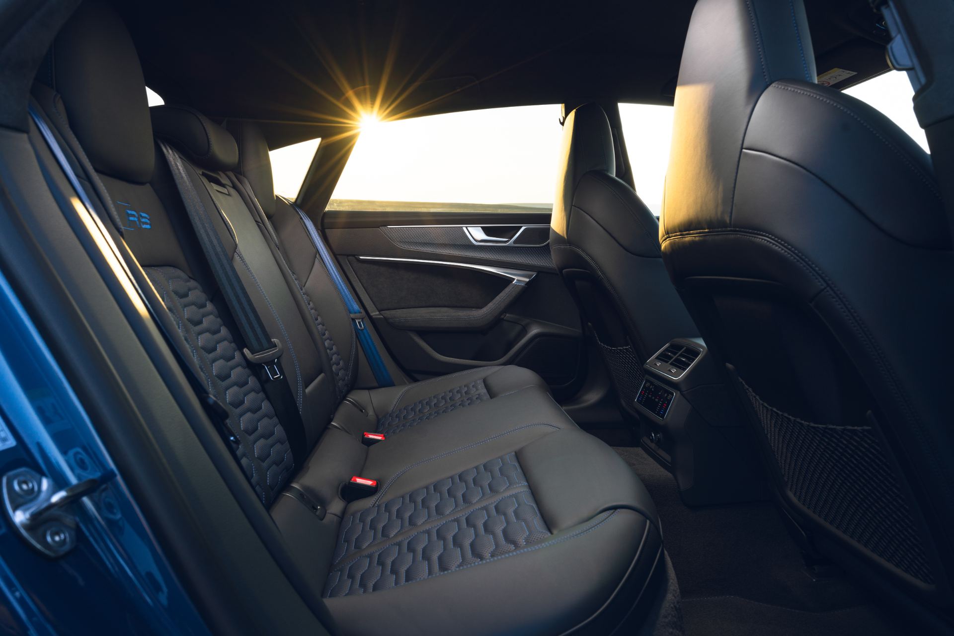 2025 audi rs 7 sportback performance interior rear seats honeycomb