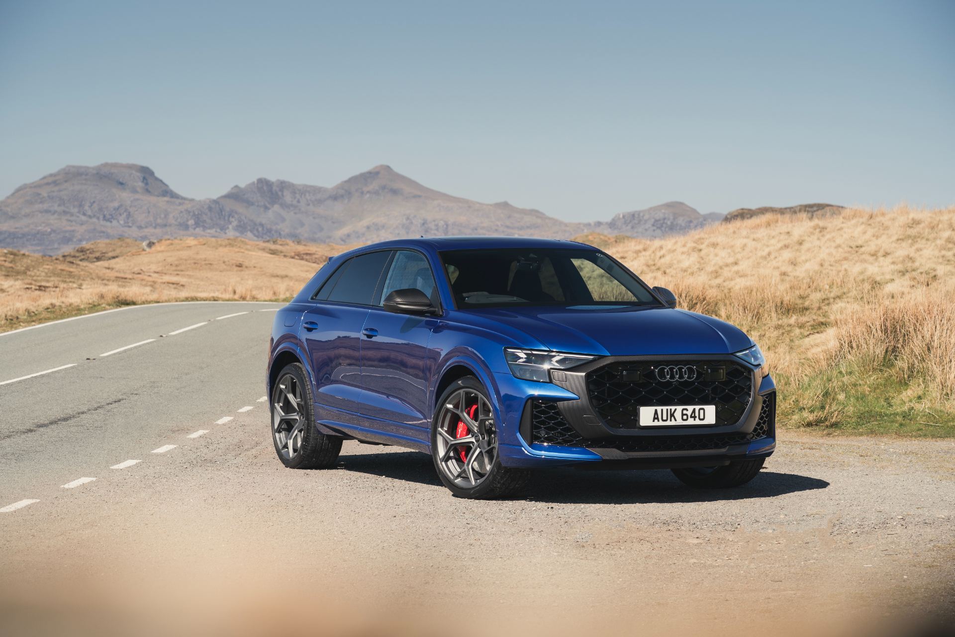 2026 audi rs q8 performance front three quarter blue
