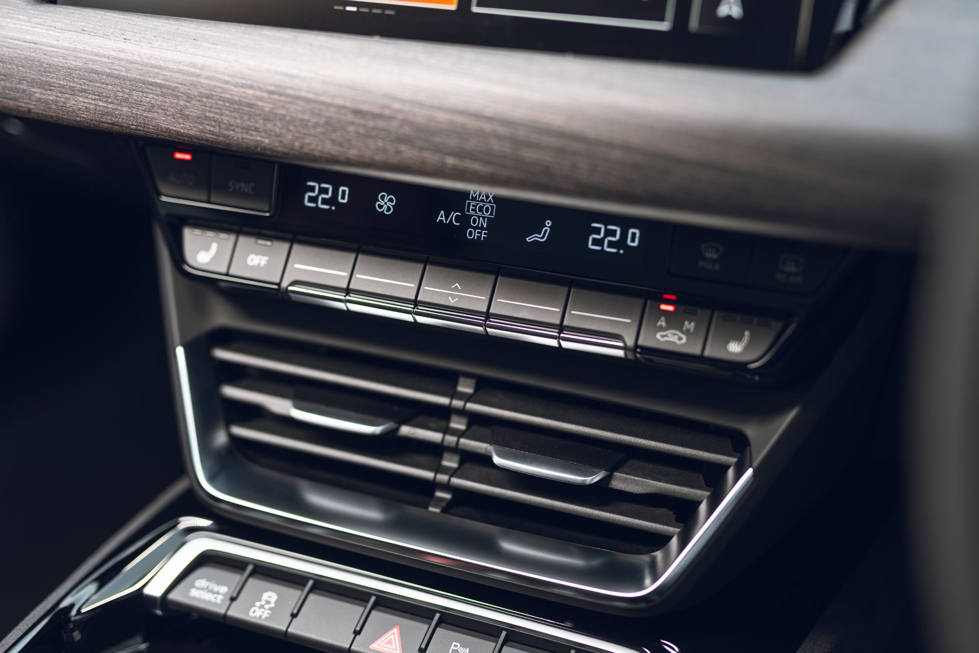 2026 audi s e tron gt quattro interior climate controls
