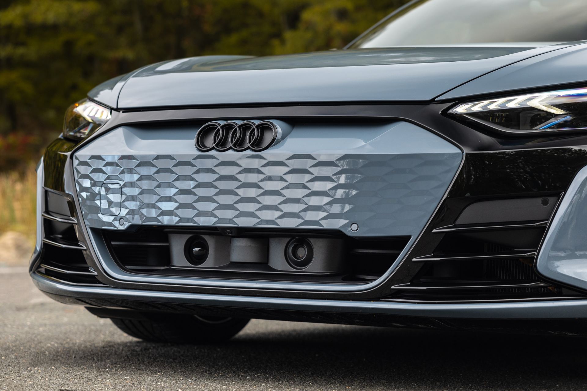 2026 audi s e tron gt grille detail grey