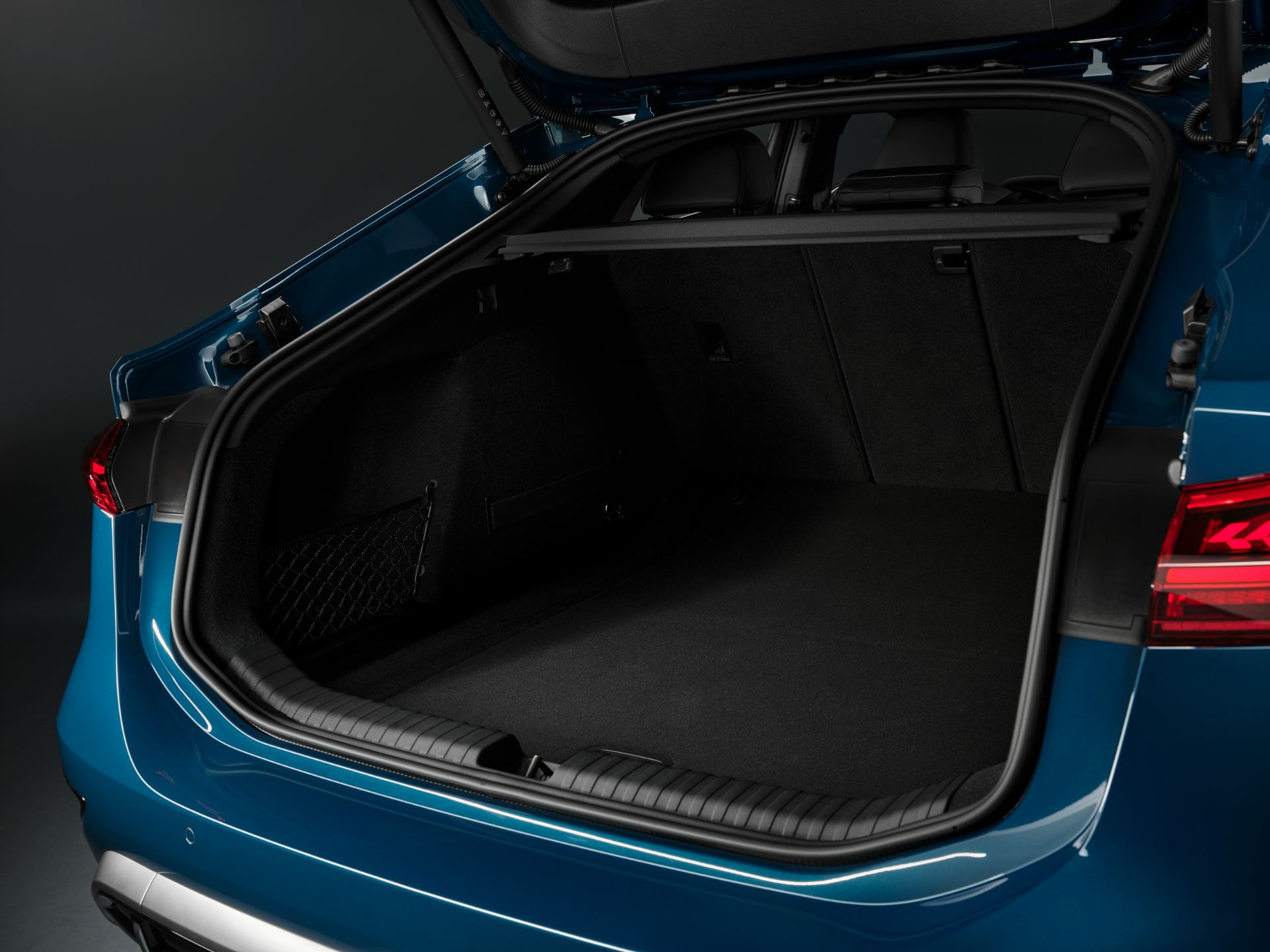 2026 audi s6 sportback e tron cargo space