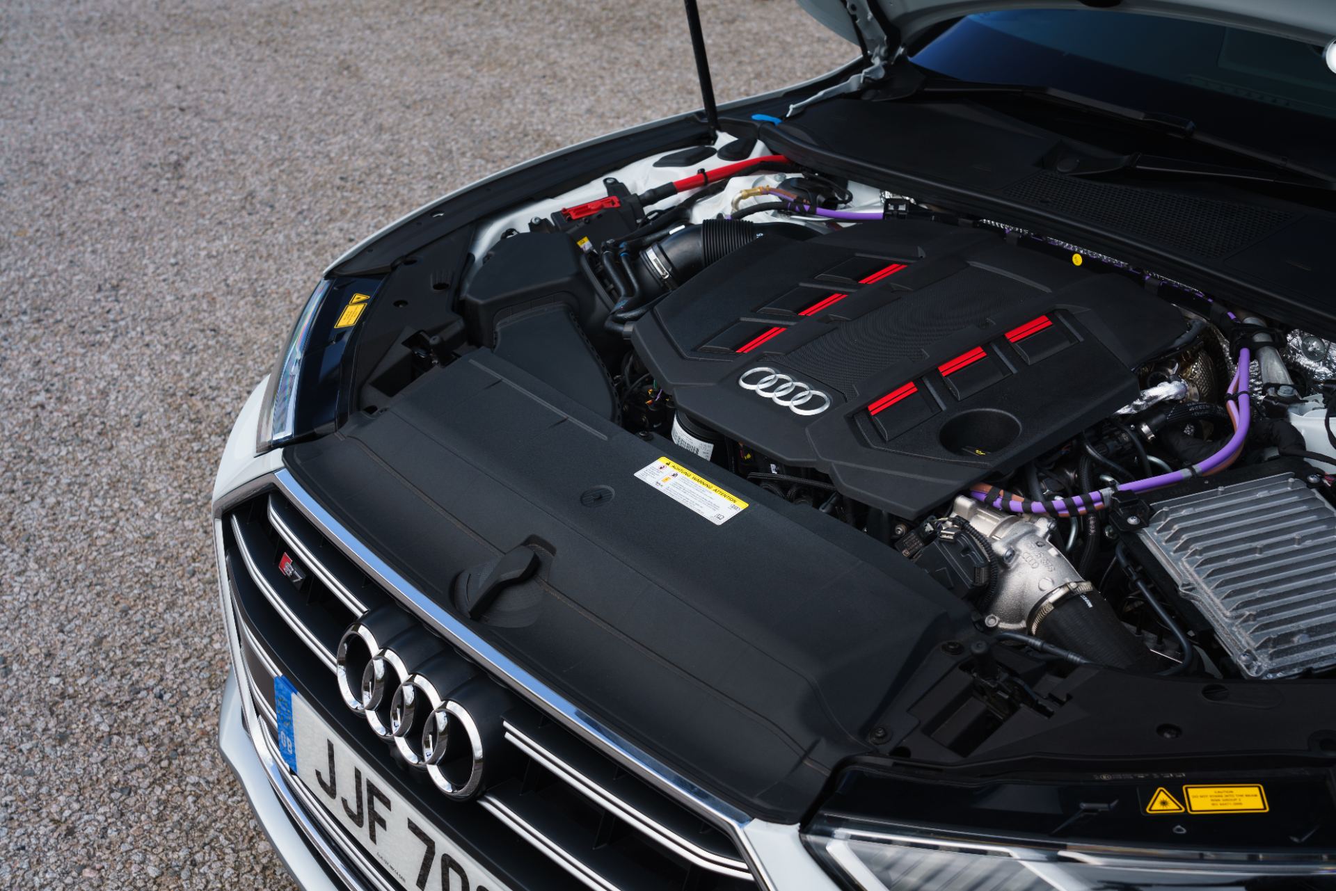 audi s7 sportback engine bay