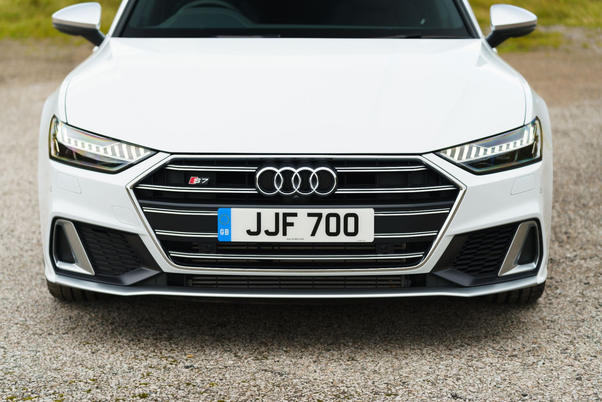 audi s7 sportback grille front close white