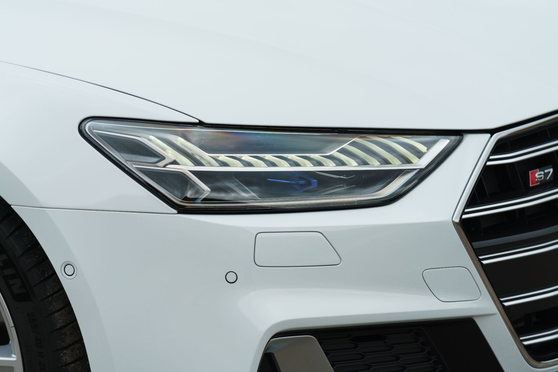 audi s7 sportback headlight s7 grille badge white