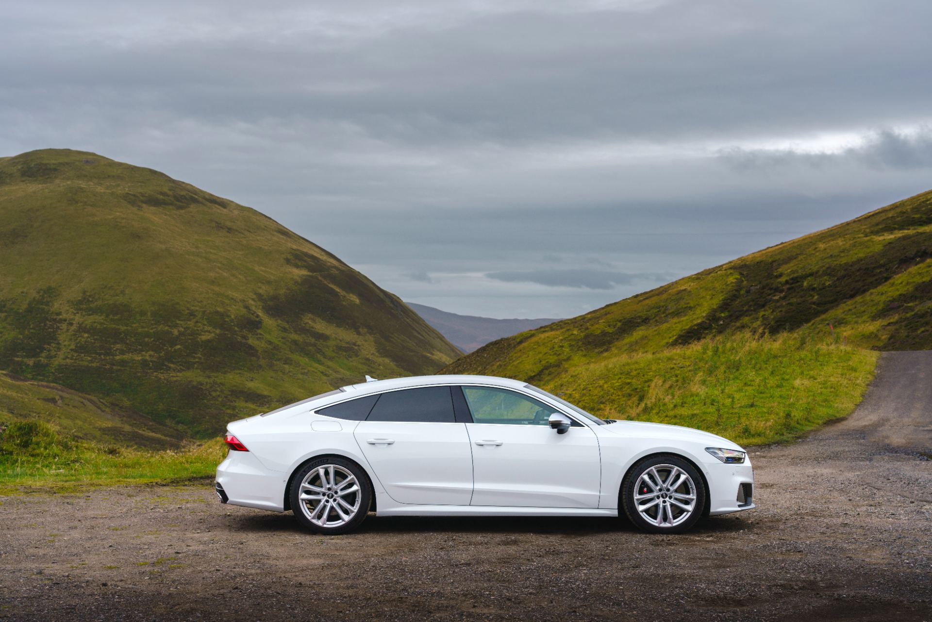 audi s7 sportback side profile glen white