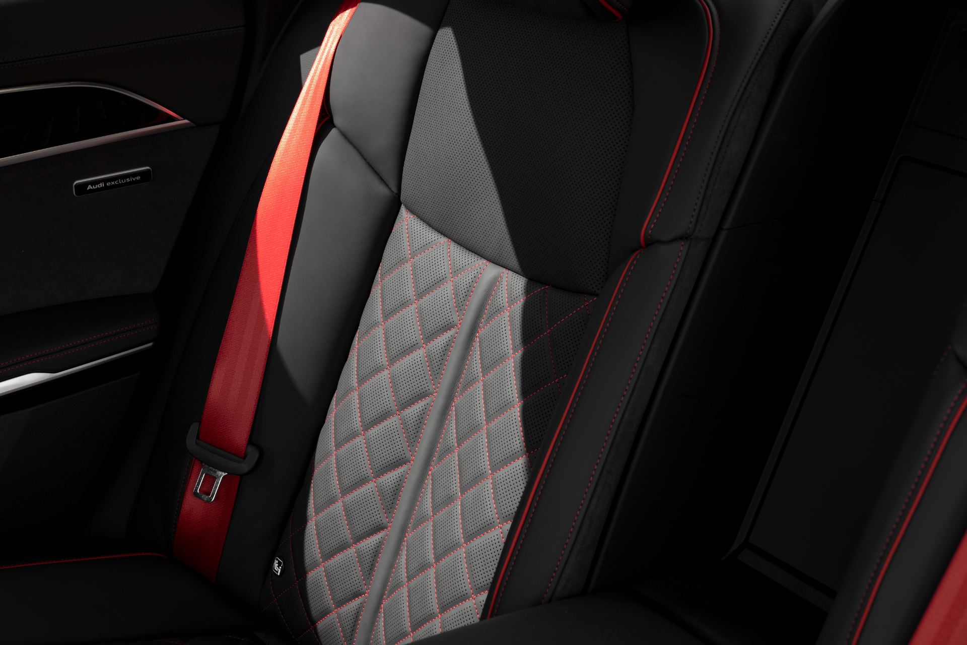 2025 audi s8 interior rear seat red belt