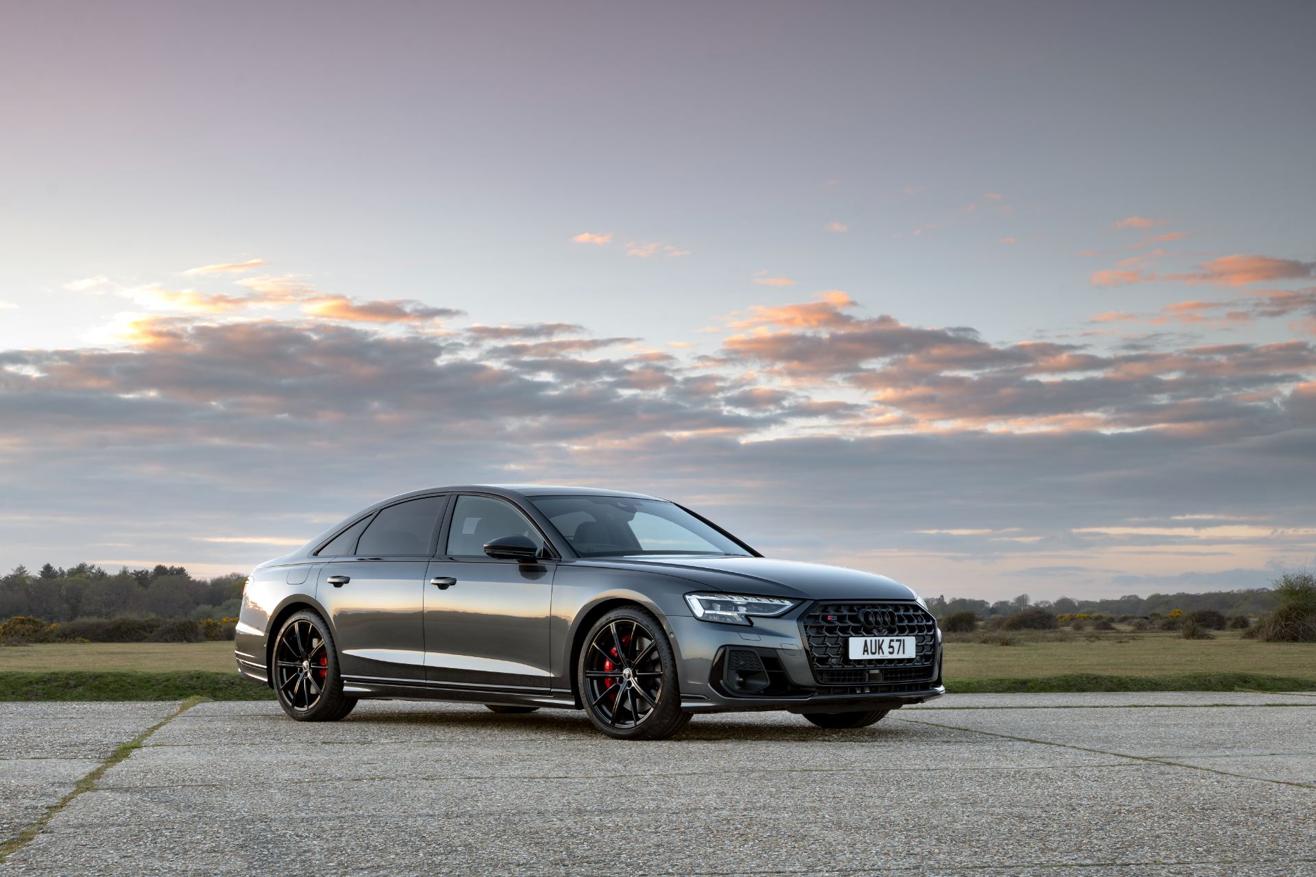2025 audi s8 front three quarter sunset grey