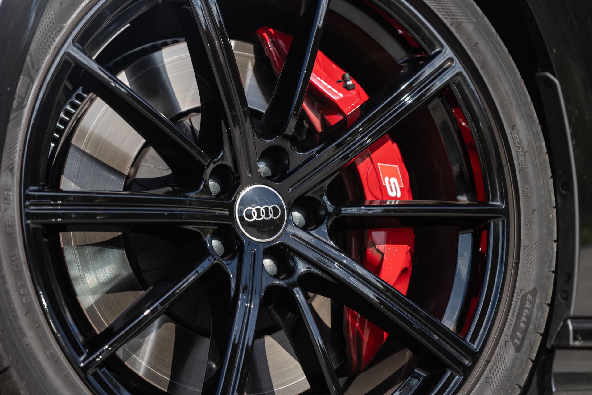 2026 audi s8 wheel red brake caliper