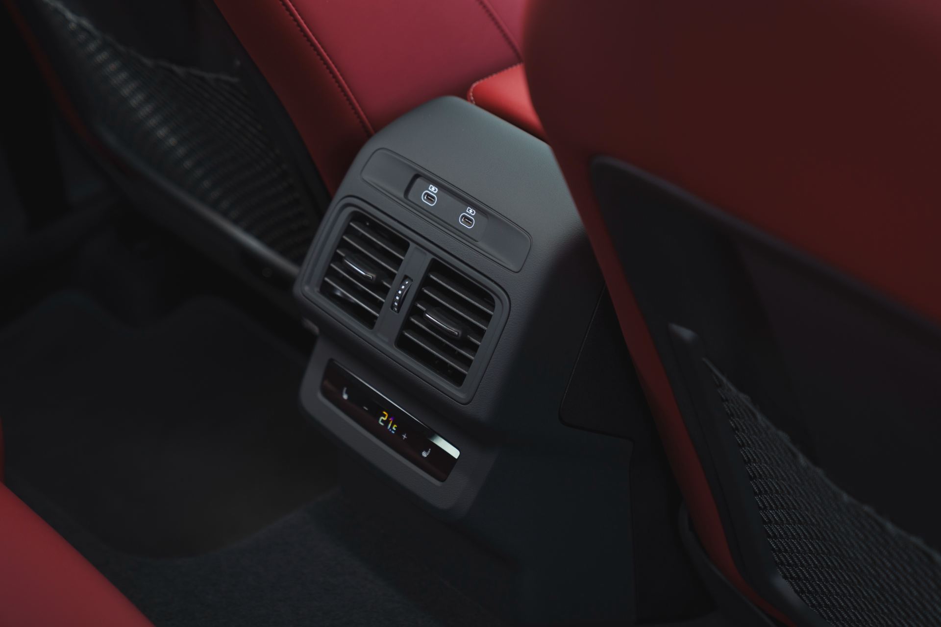 2026 audi sq5 sportback interior rear climate vents