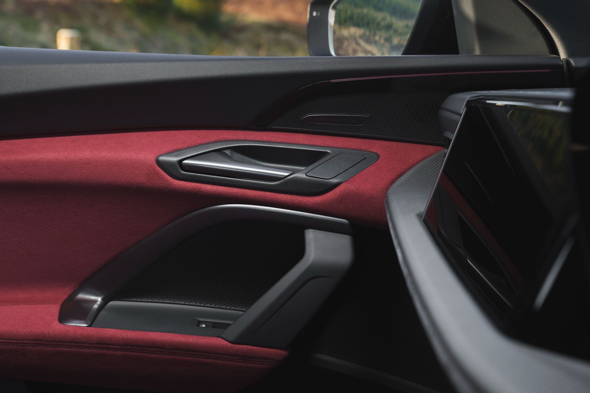 2026 audi sq5 interior door panel