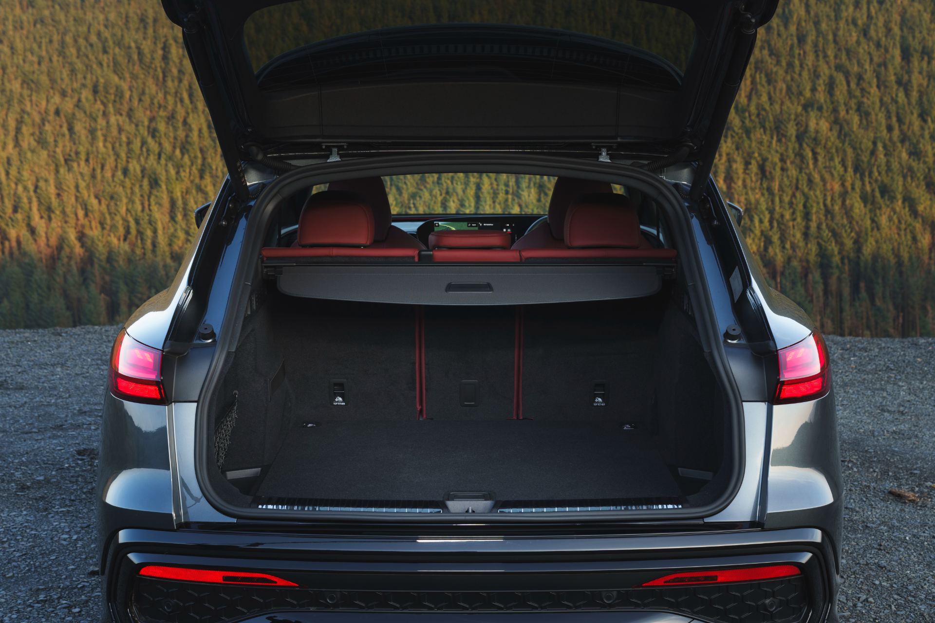 2026 audi sq5 cargo space