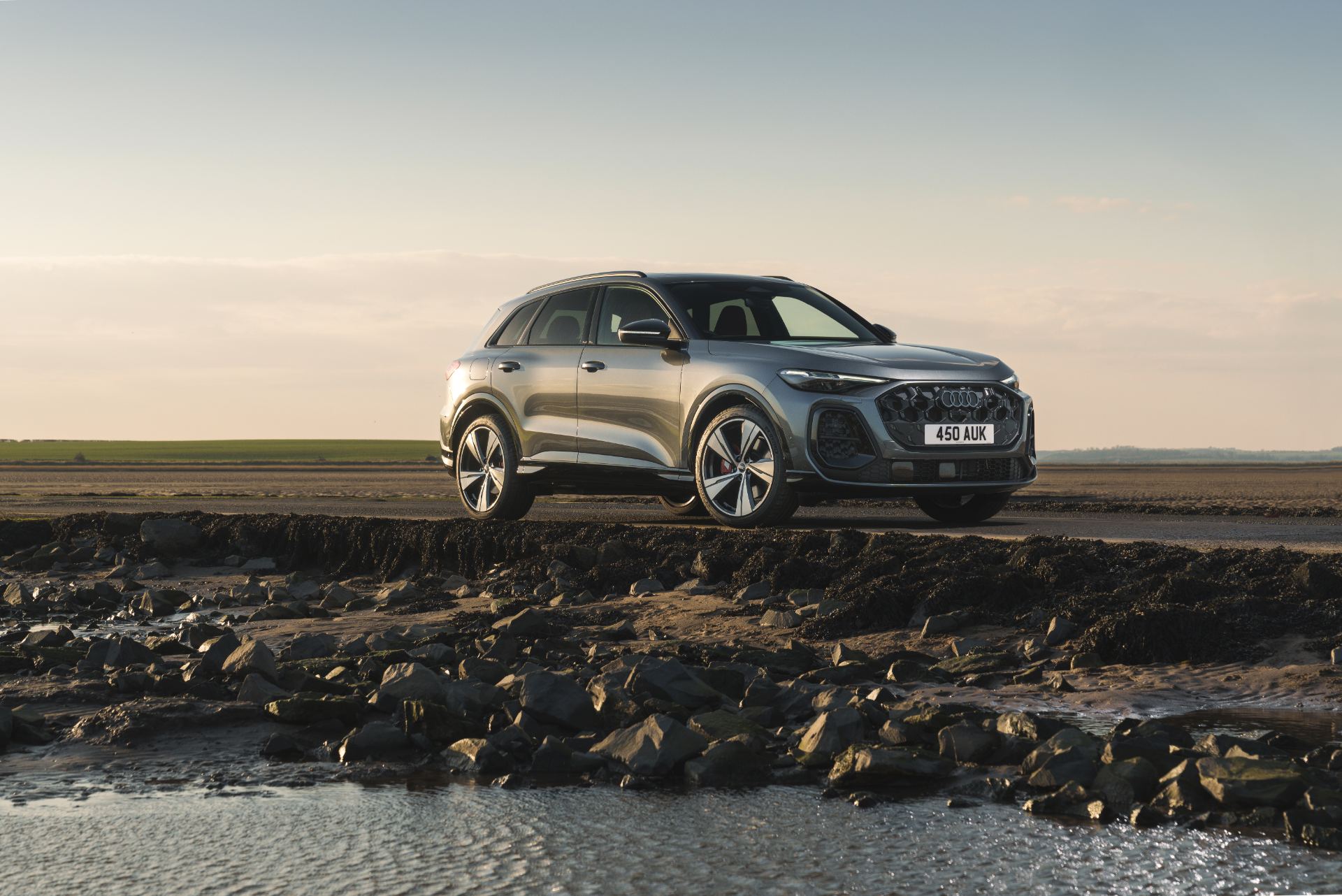2026 audi sq5 front three quarter coastal grey