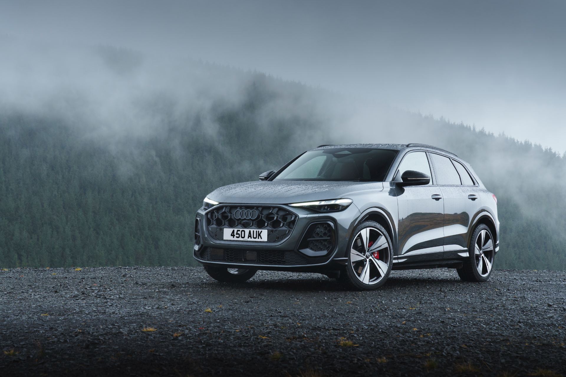 2026 audi sq5 front three quarter fog grey