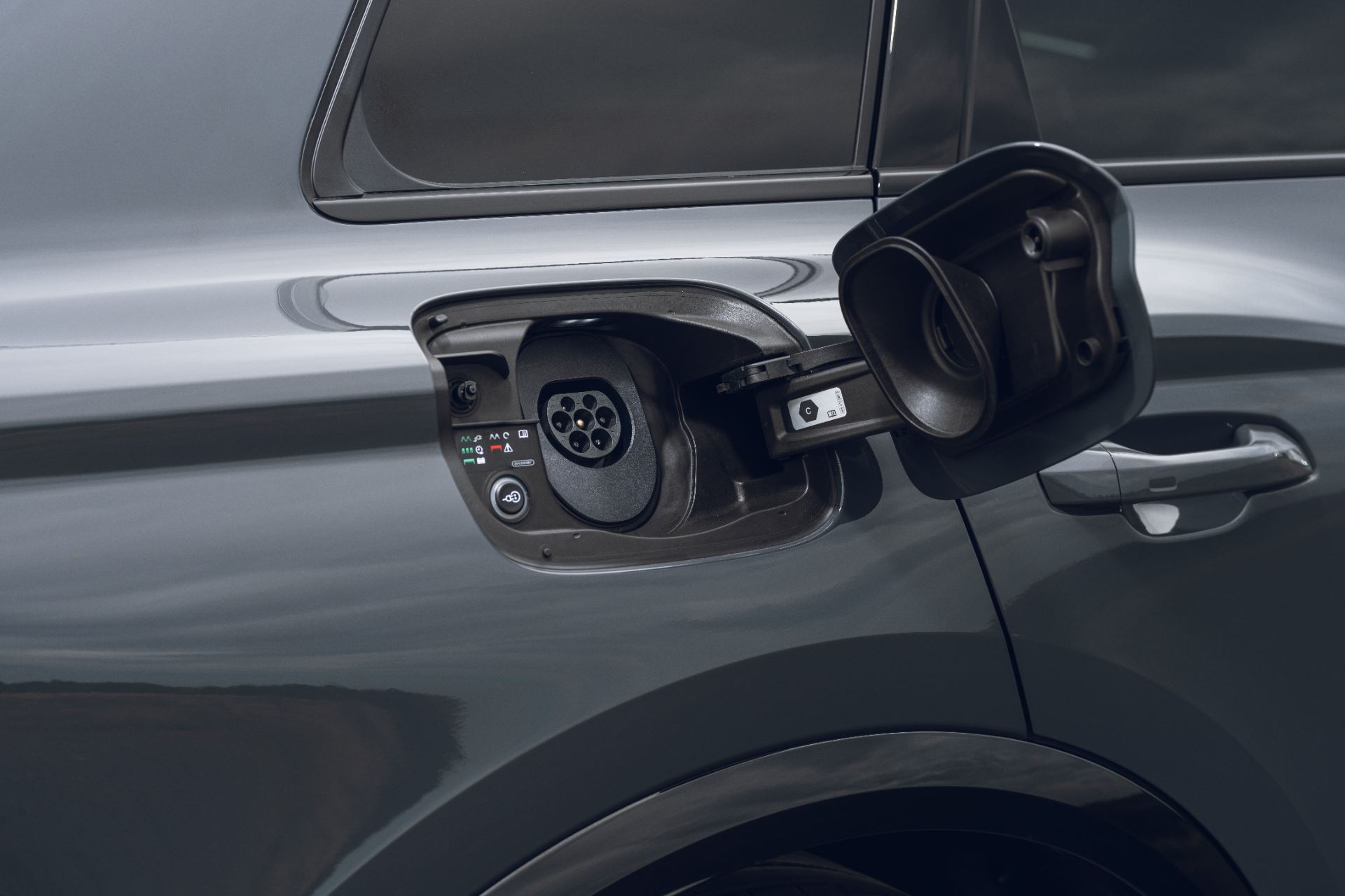 2026 audi sq6 e tron charging port