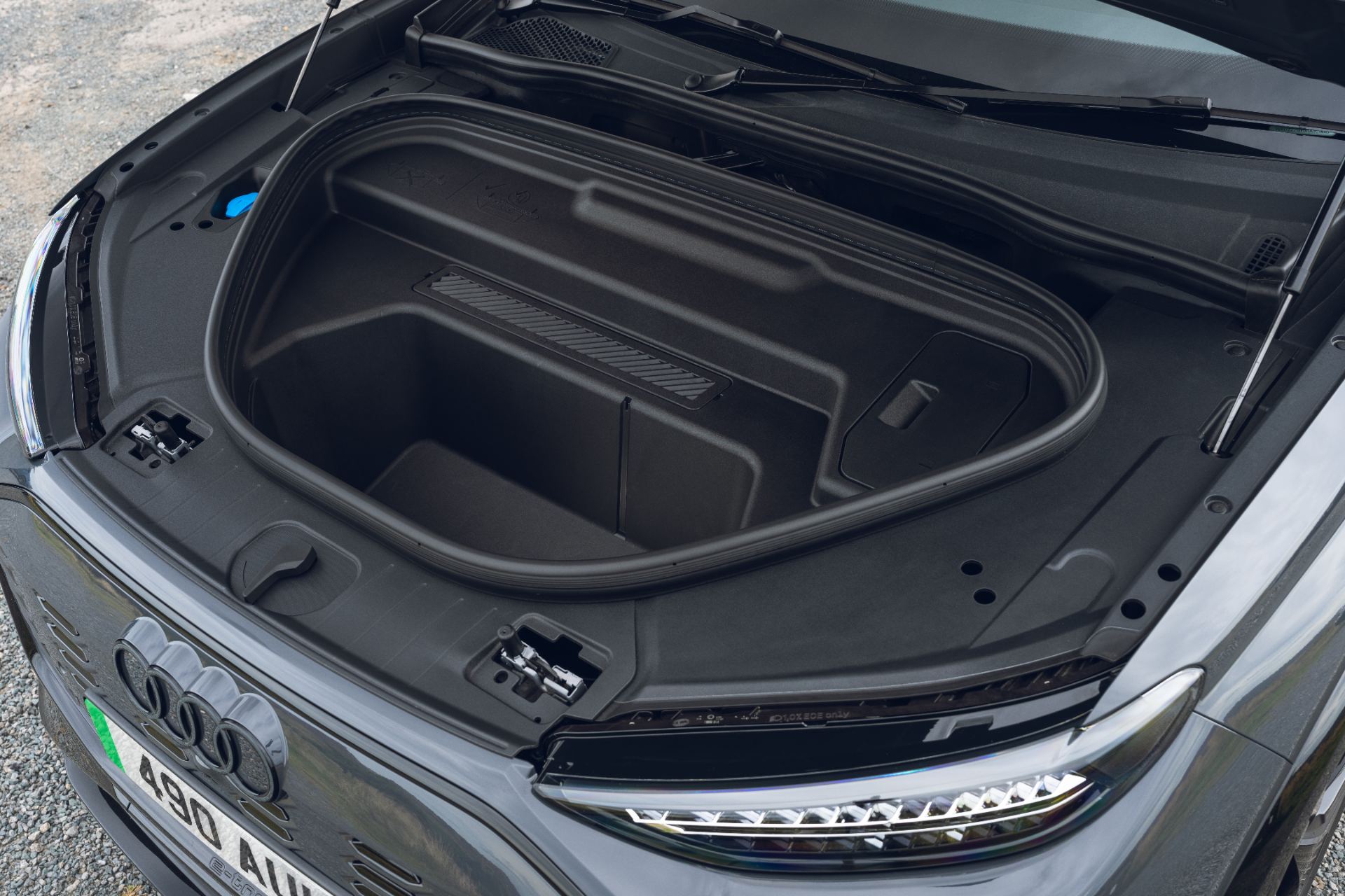 2026 audi sq6 e tron front trunk