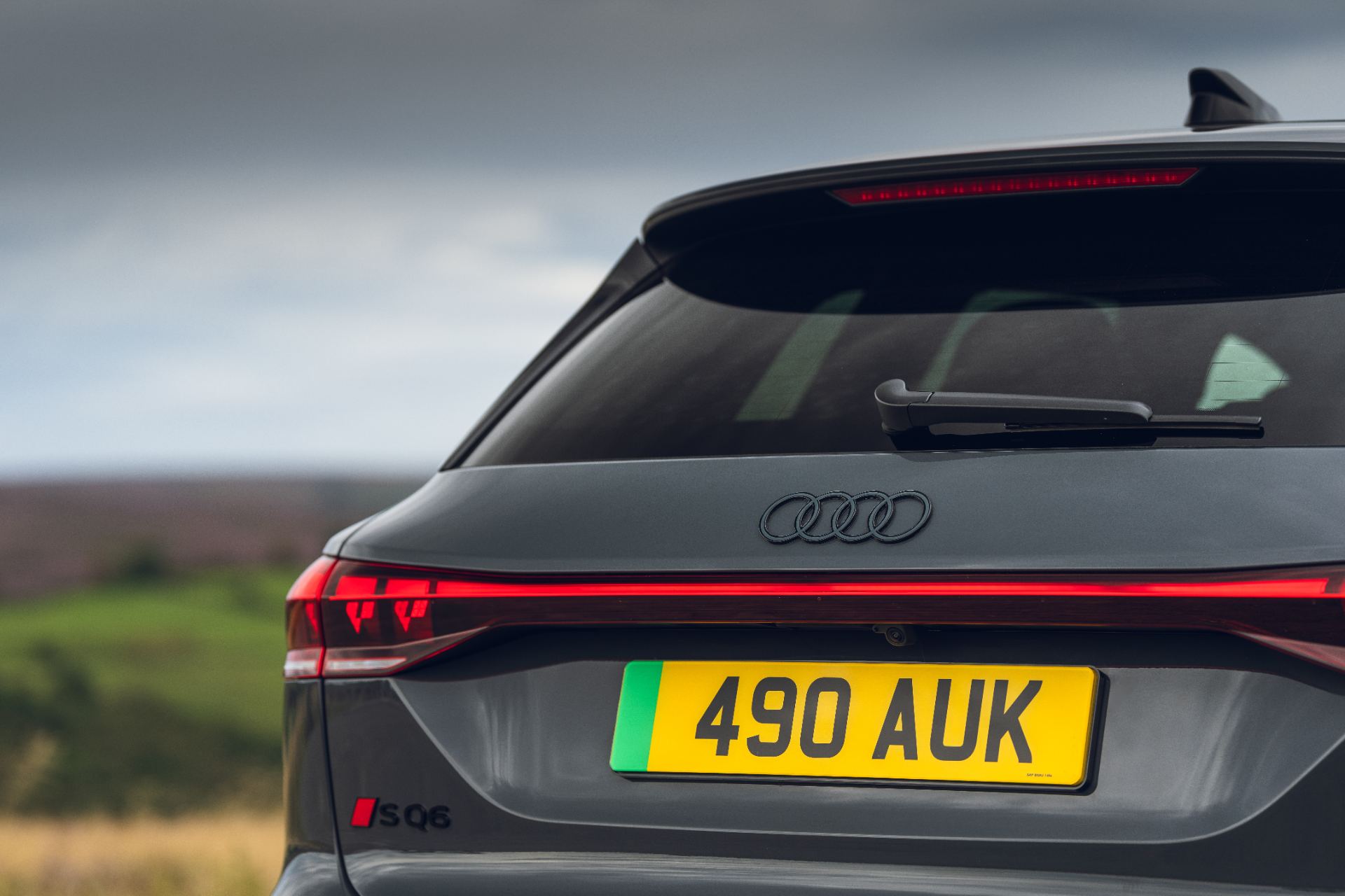 2026 audi sq6 e tron badge taillight grey