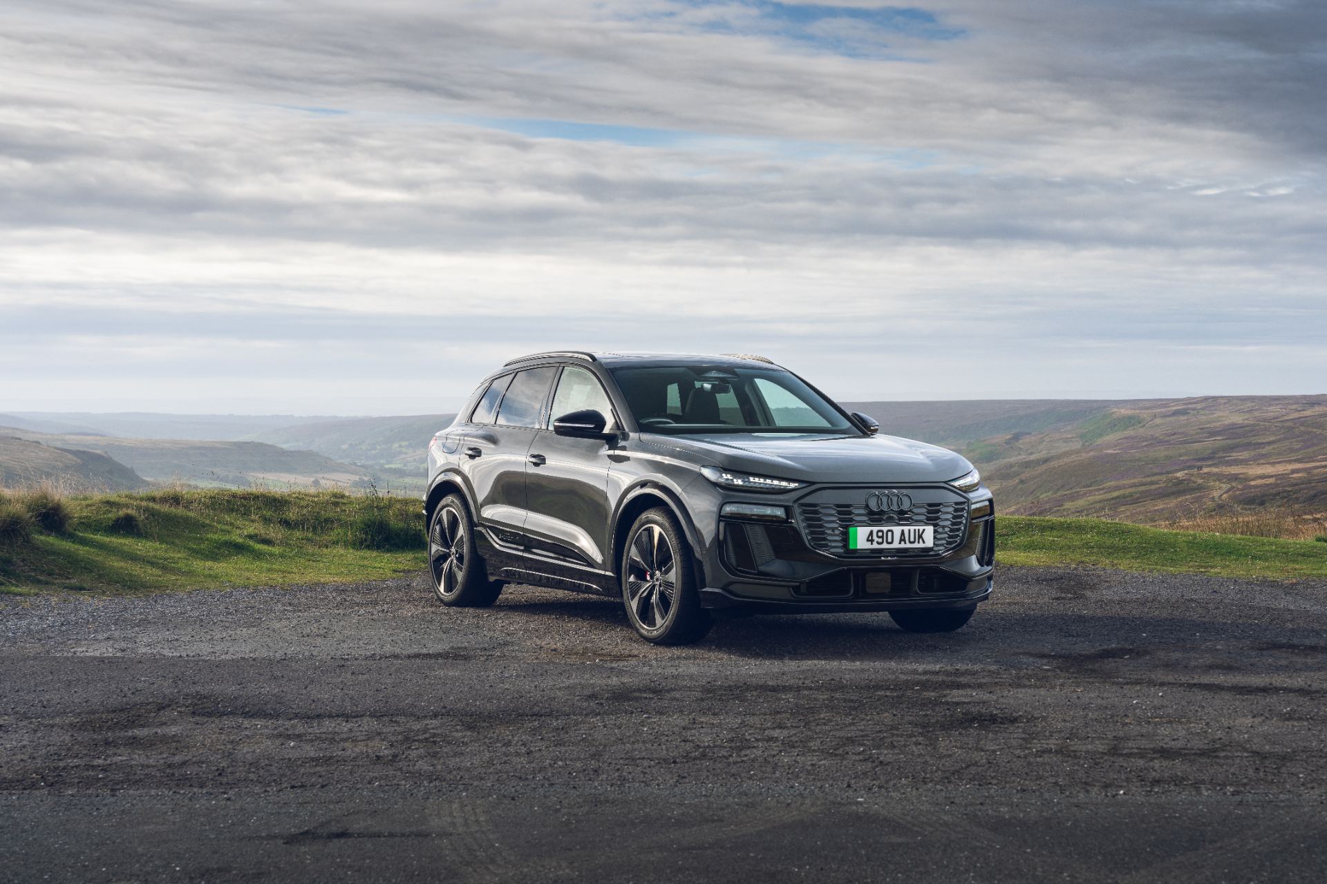 2026 audi sq6 e tron front three quarter valley grey