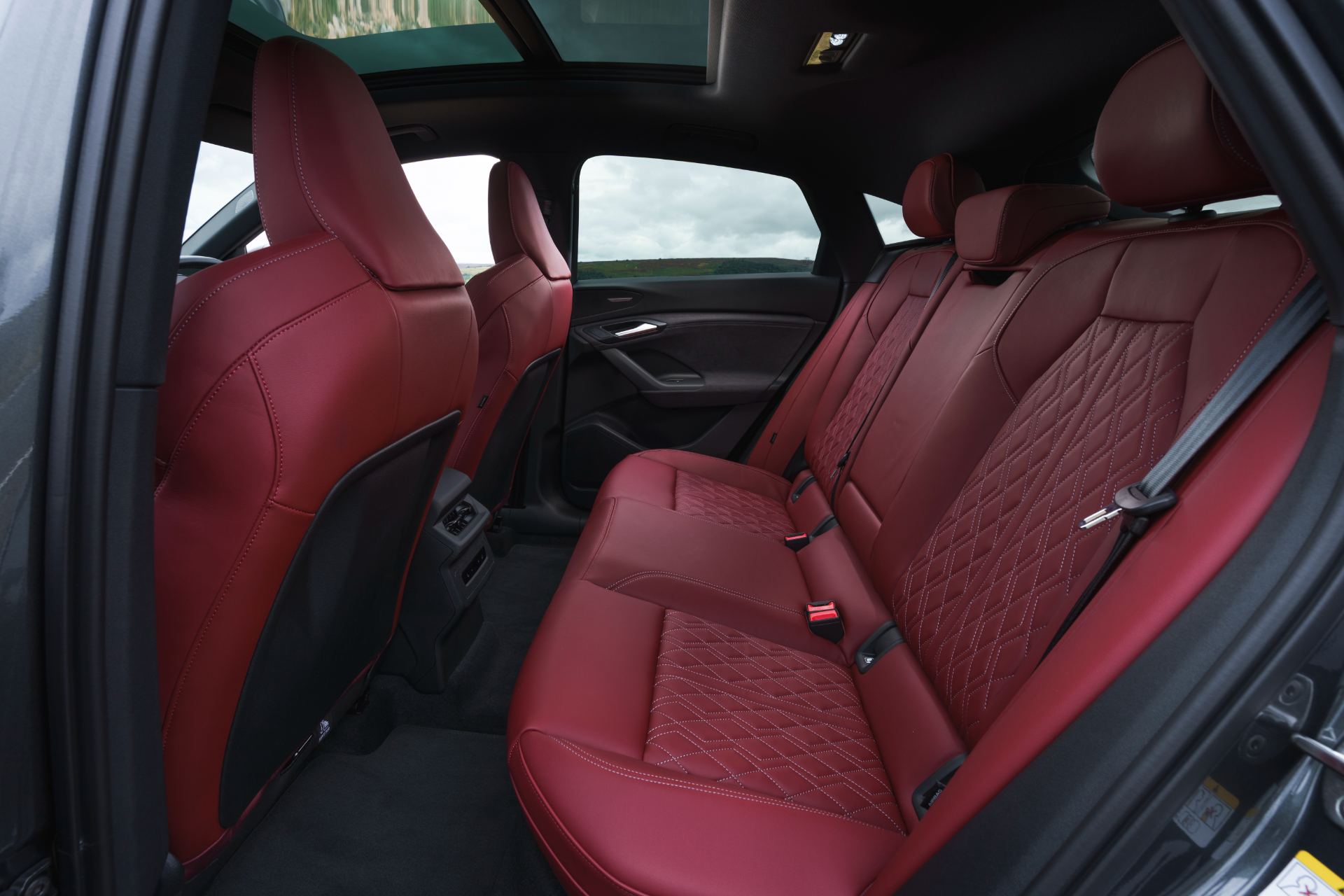 2026 audi sq6 sportback e tron interior rear seats red leather