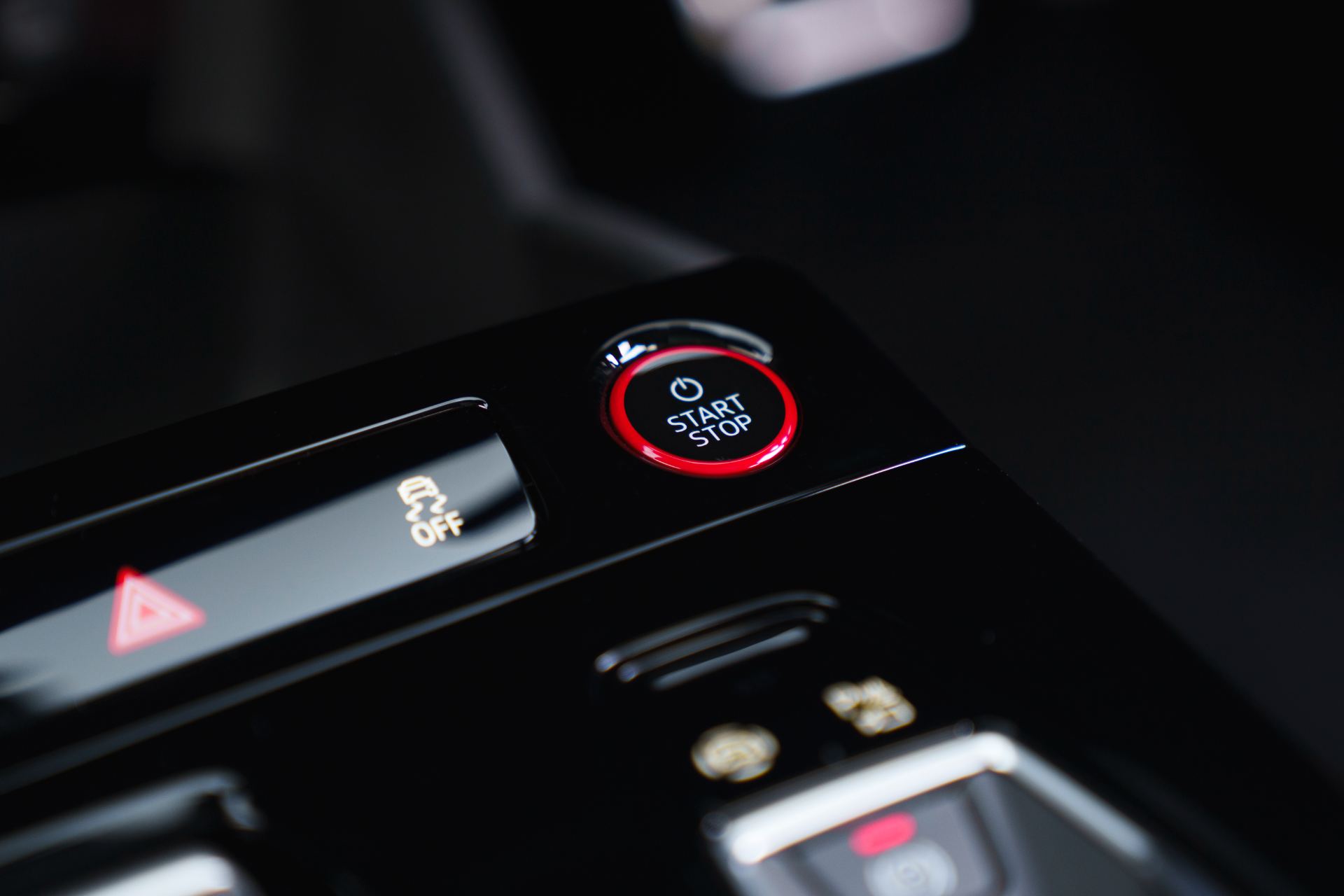 2026 audi sq6 sportback e tron interior start stop button
