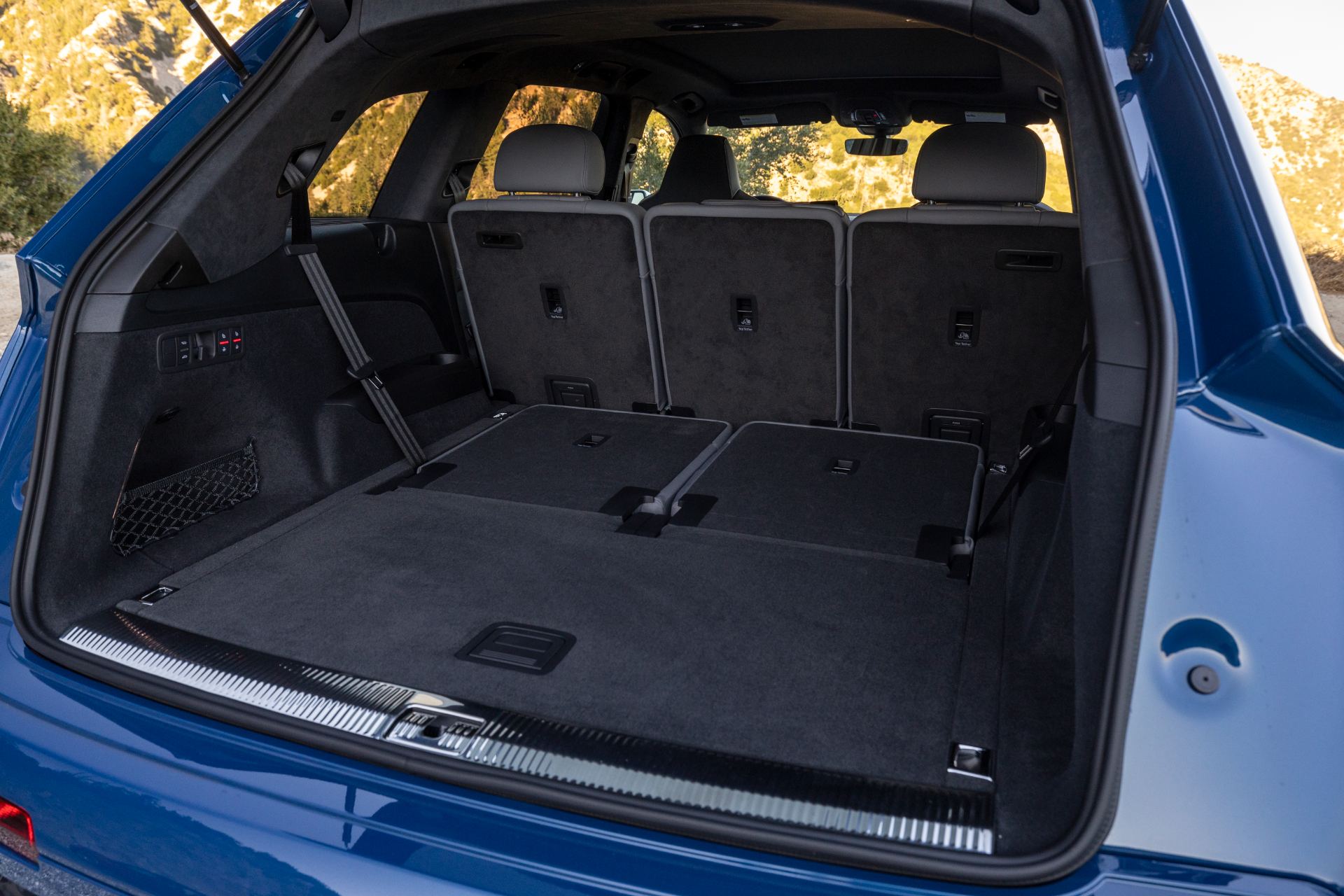 audi sq7 cargo space third row folded