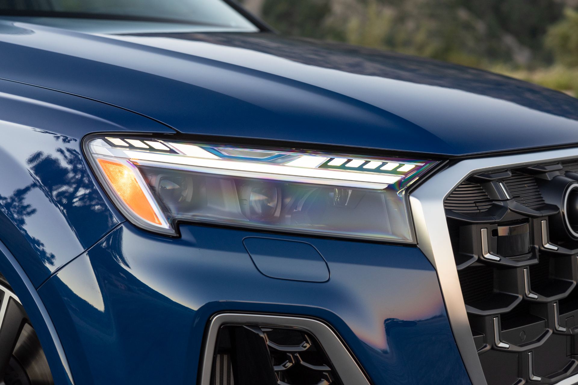 audi sq7 headlight close blue